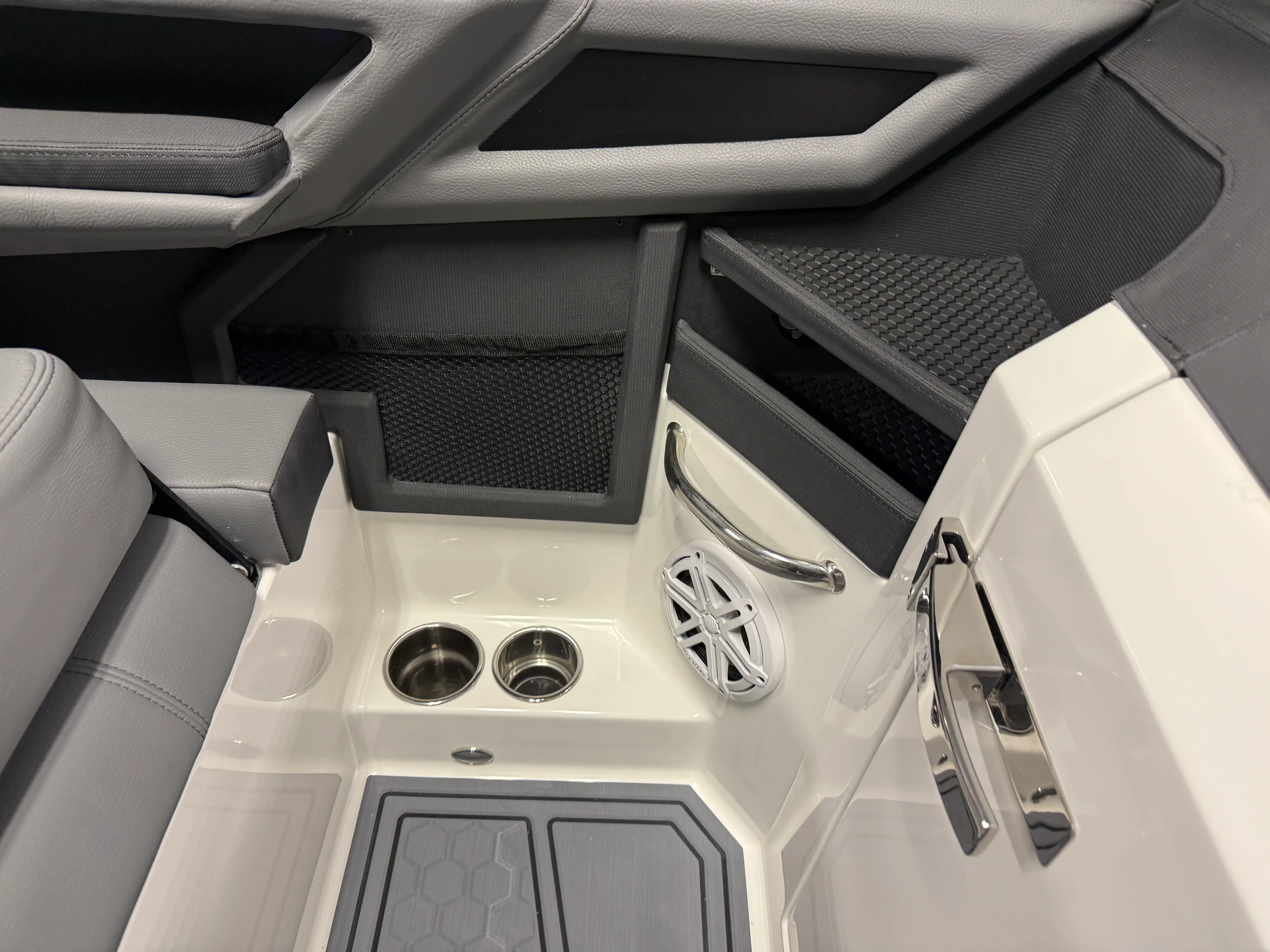 2026 Cobalt R6 SURF Image Thumbnail #48