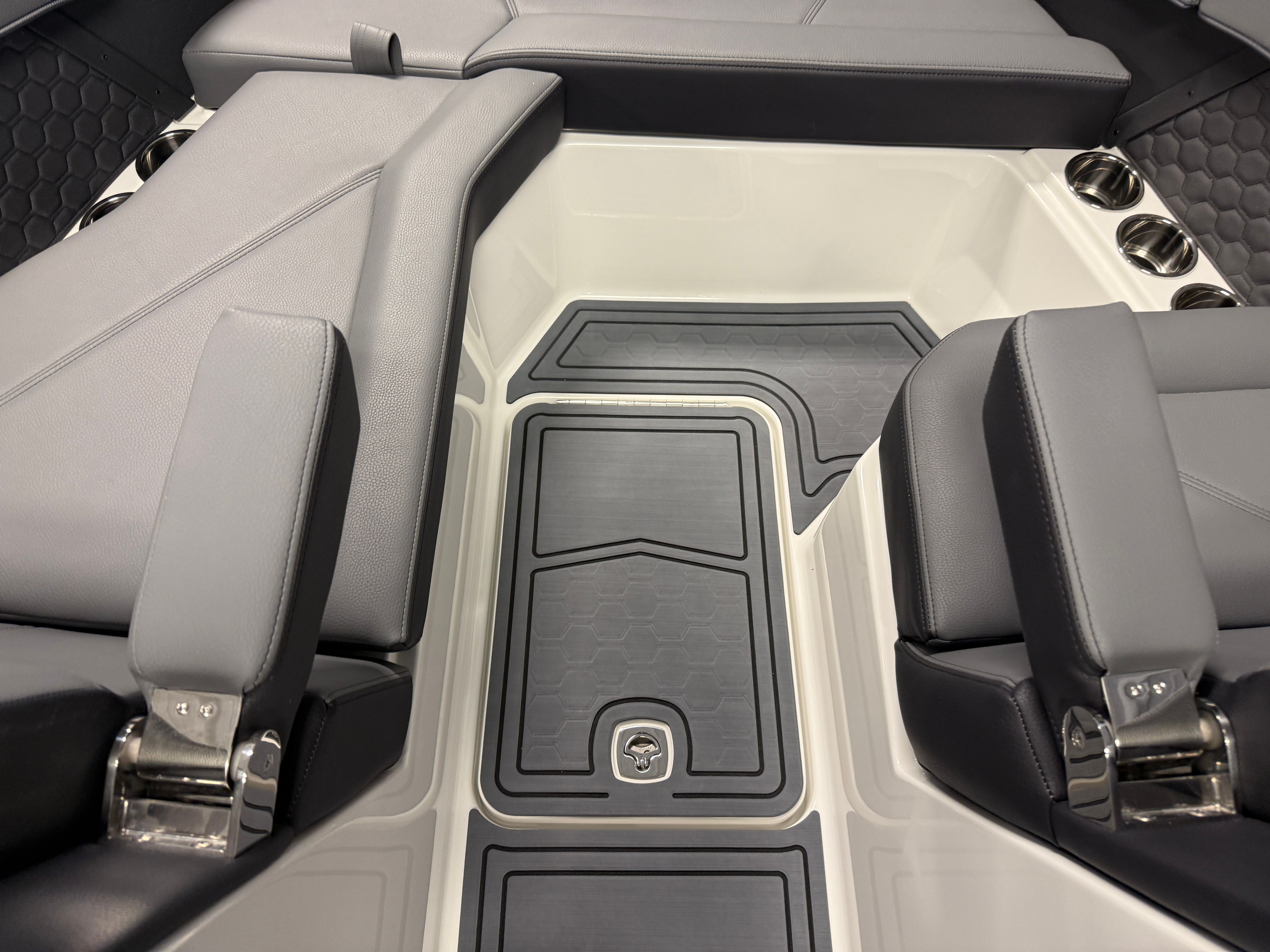 2026 Cobalt R6 SURF Image Thumbnail #97