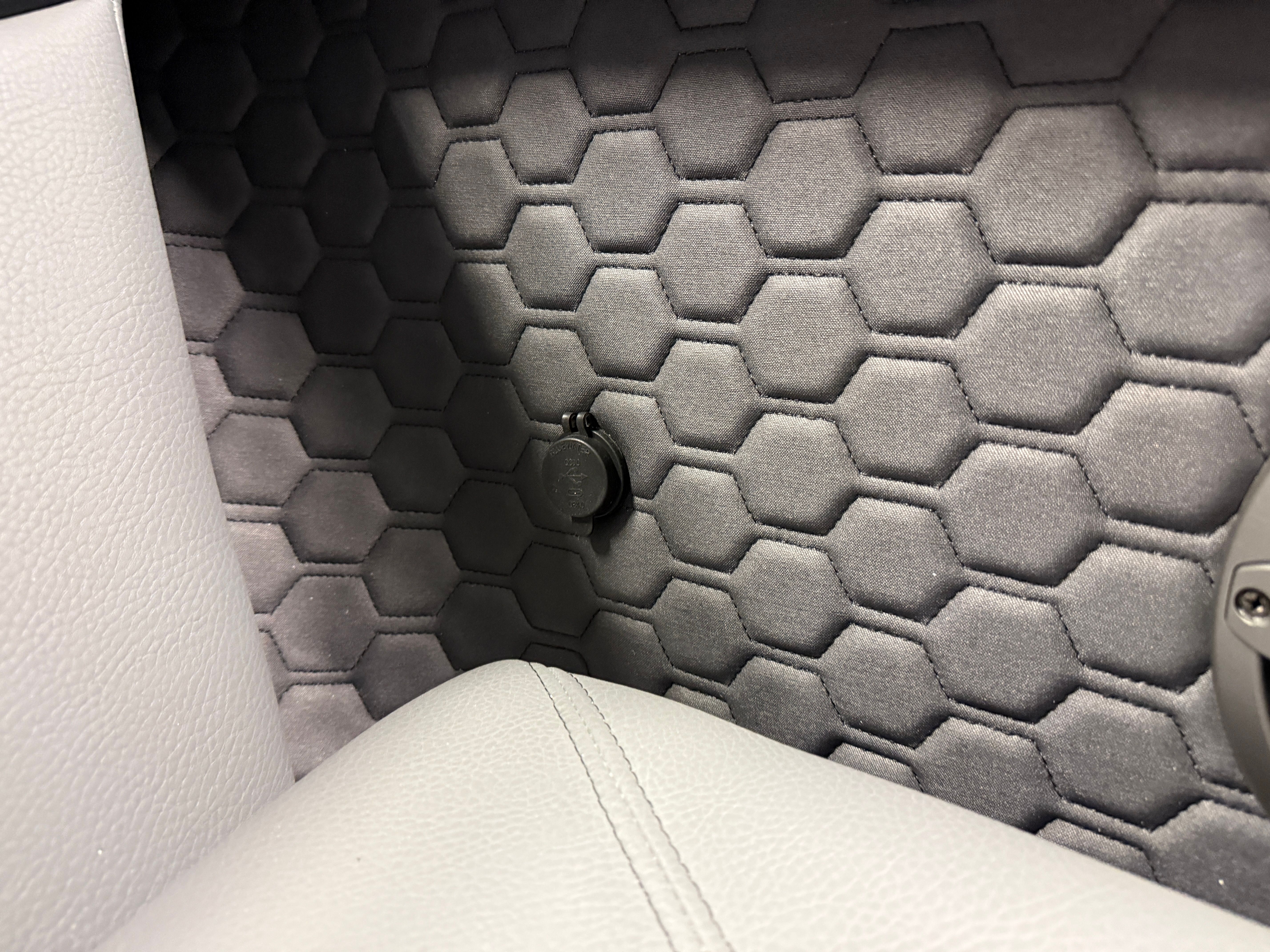 2026 Cobalt R6 SURF Image Thumbnail #95