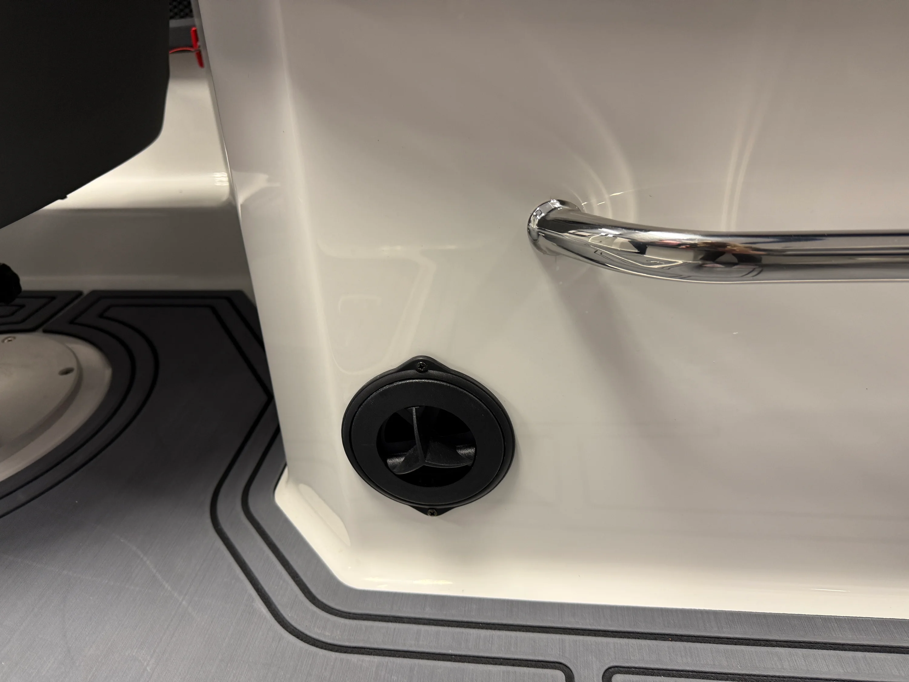 2026 Cobalt R6 SURF Image Thumbnail #36