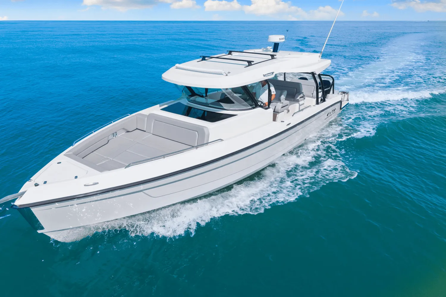 2026 Cruisers Yachts 38 VTR Image Thumbnail #3
