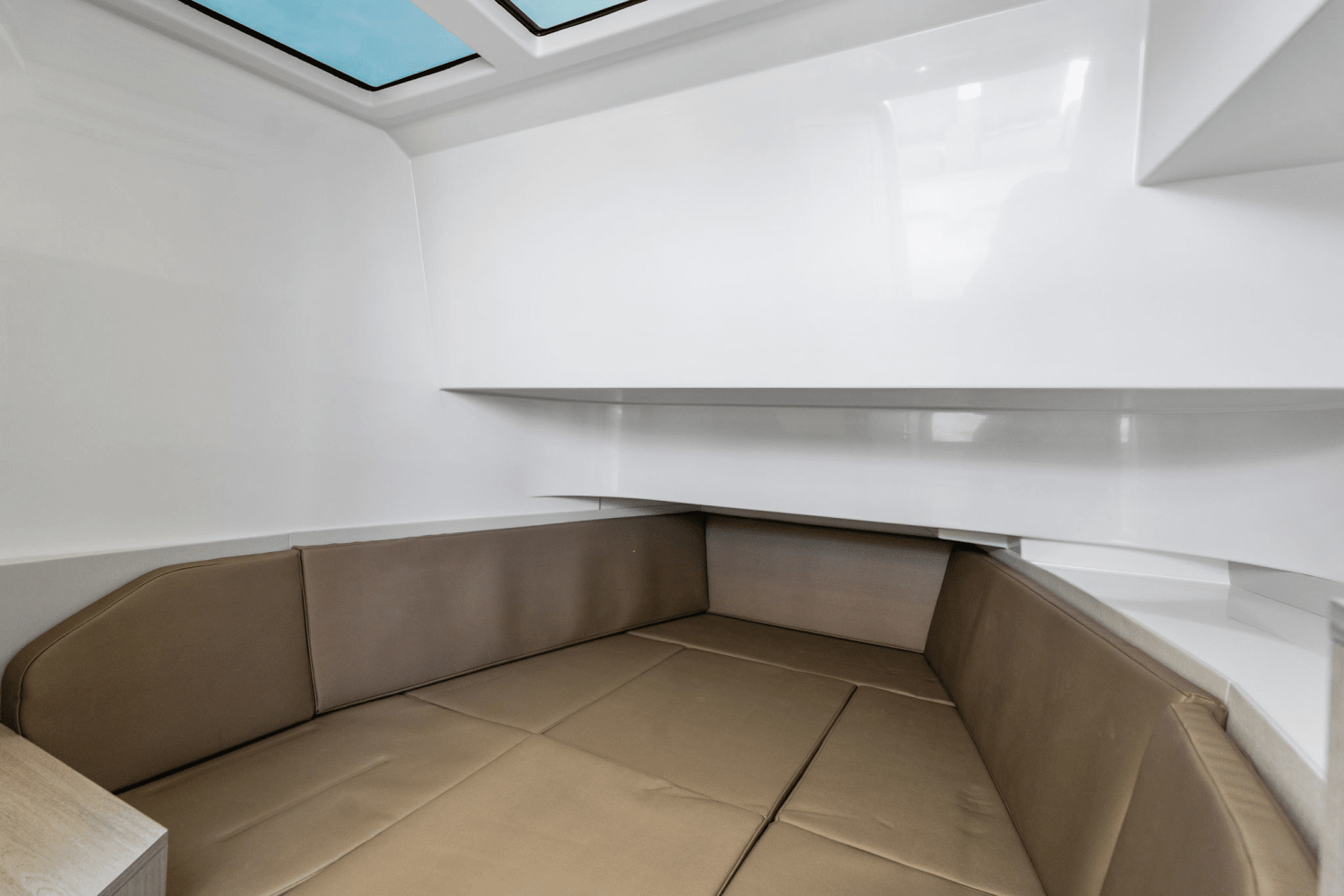 2026 Cruisers Yachts 38 VTR Image Thumbnail #32