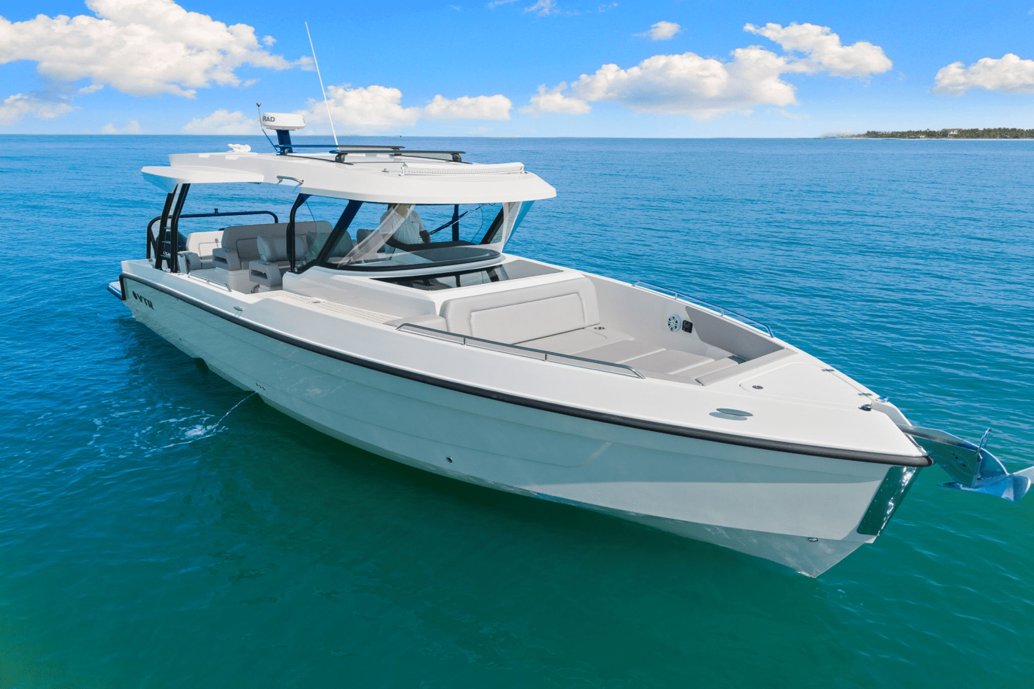 2026 Cruisers Yachts 38 VTR Image Thumbnail #8