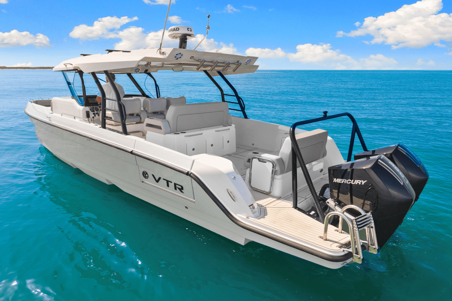 2026 Cruisers Yachts 38 VTR Image Thumbnail #13