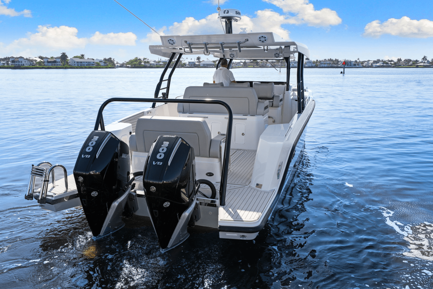2026 Cruisers Yachts 38 VTR Image Thumbnail #12