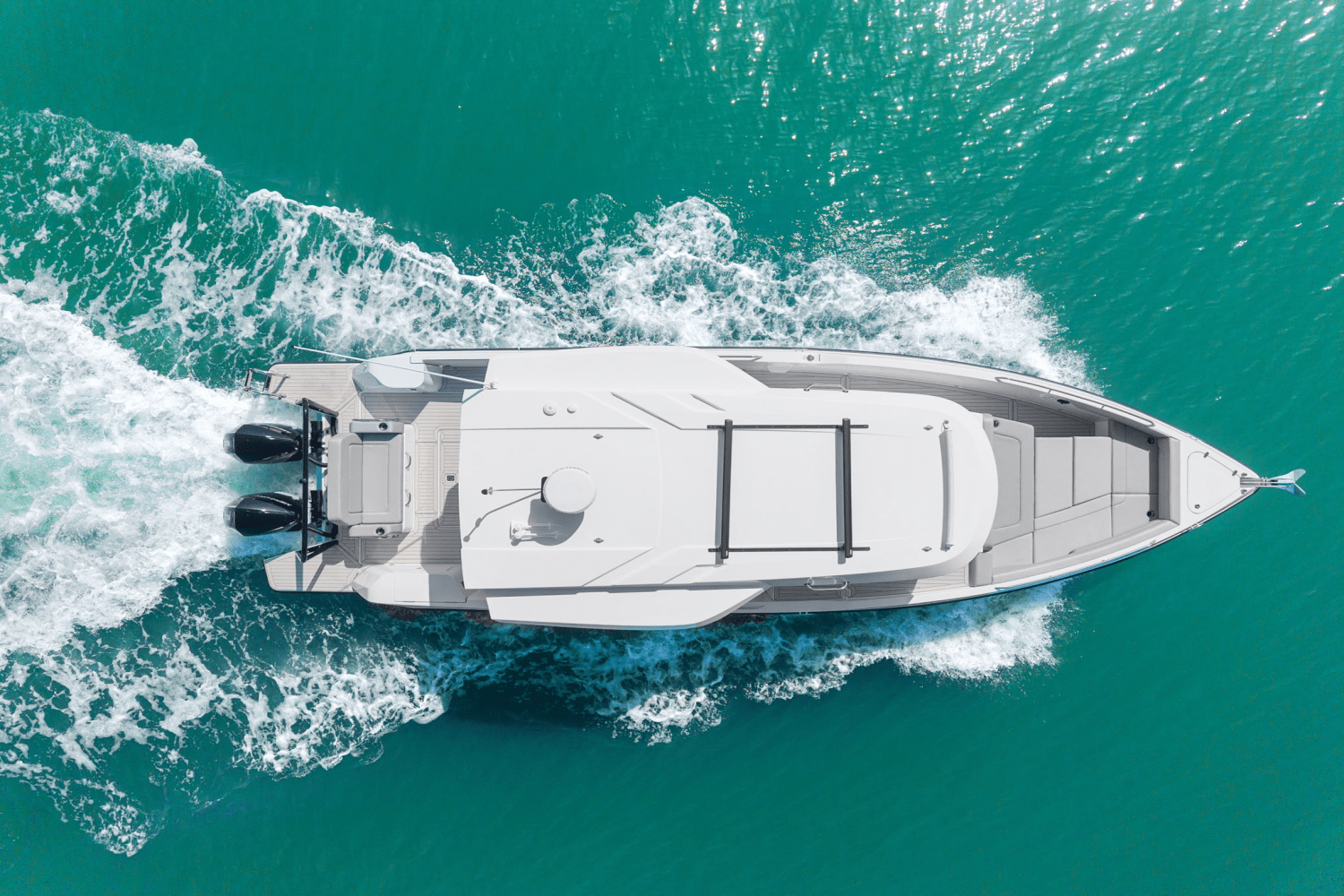 2026 Cruisers Yachts 38 VTR Image Thumbnail #16