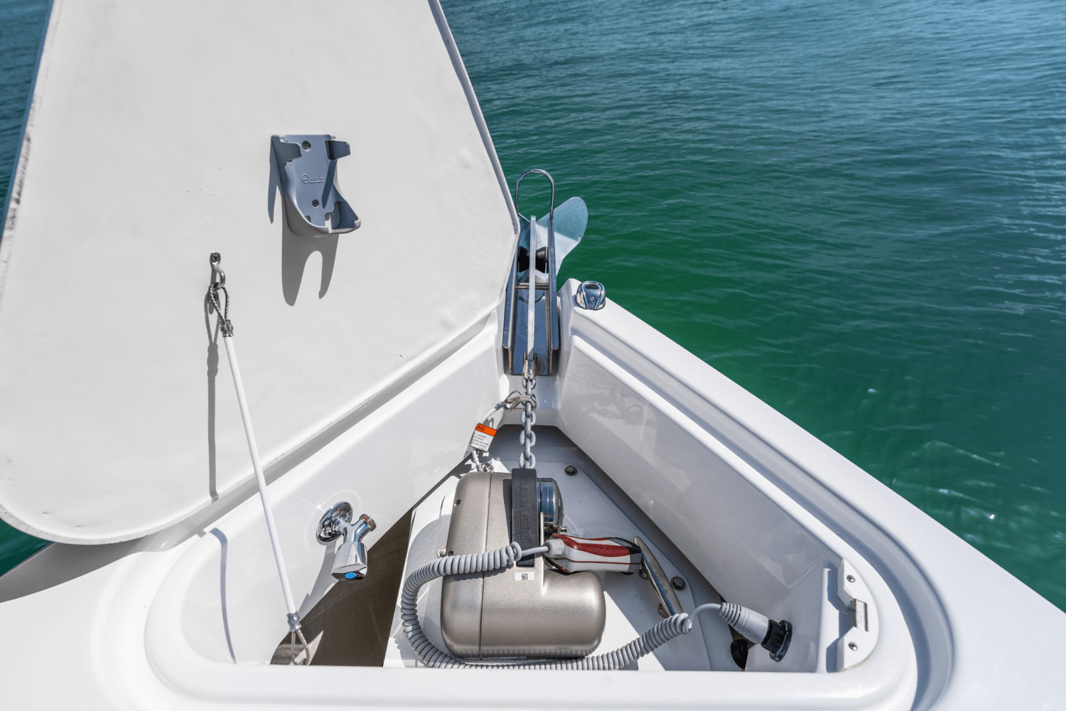 2026 Cruisers Yachts 38 VTR Image Thumbnail #47