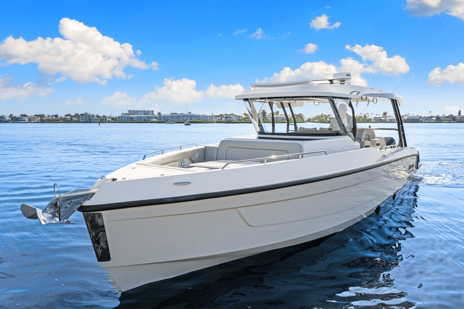 2026 Cruisers Yachts 38 VTR Image Thumbnail #5