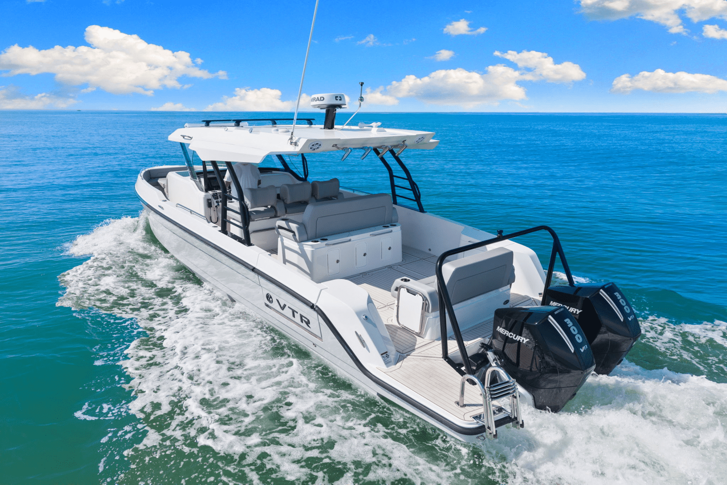 2026 Cruisers Yachts 38 VTR Image Thumbnail #14