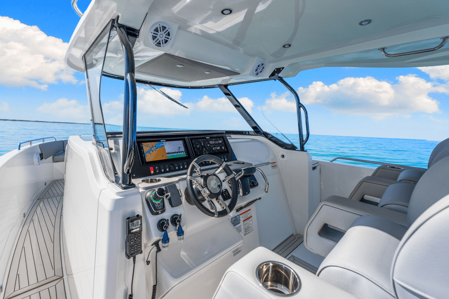 2026 Cruisers Yachts 38 VTR Image Thumbnail #21