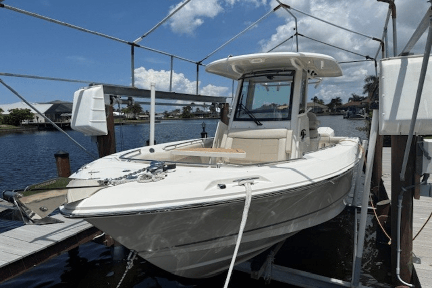 2022 Boston Whaler 250 OUTRAGE Image Thumbnail #2