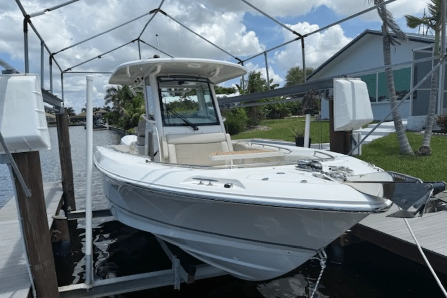 2022 Boston Whaler 250 OUTRAGE Image Thumbnail #8
