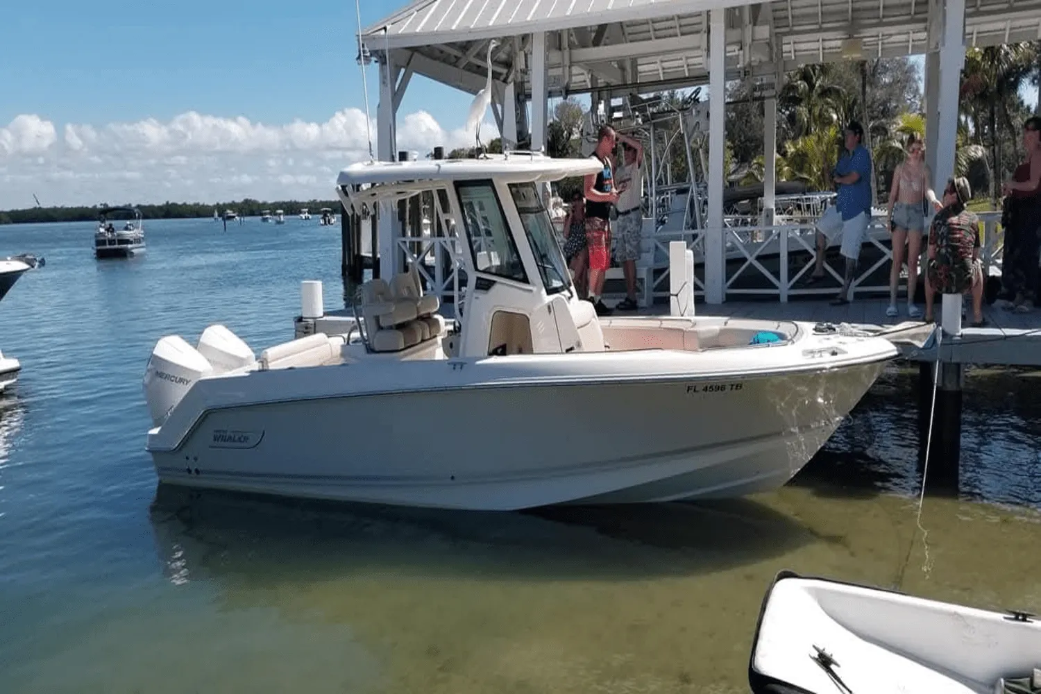2022 Boston Whaler 250 OUTRAGE Image Thumbnail #3