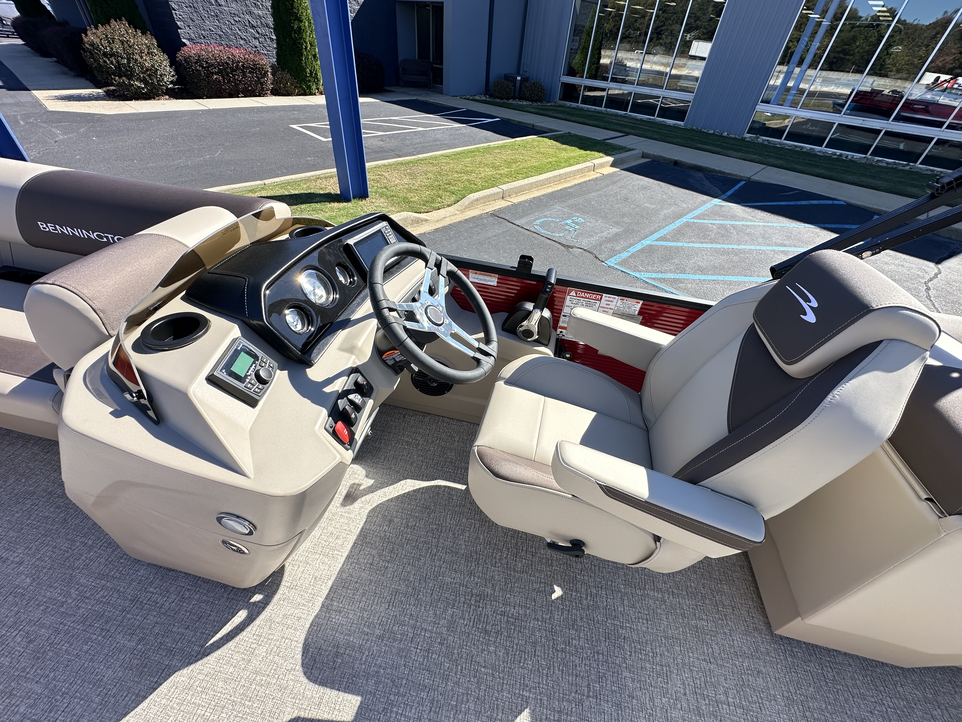 2026 Bennington 22SSR Image Thumbnail #9