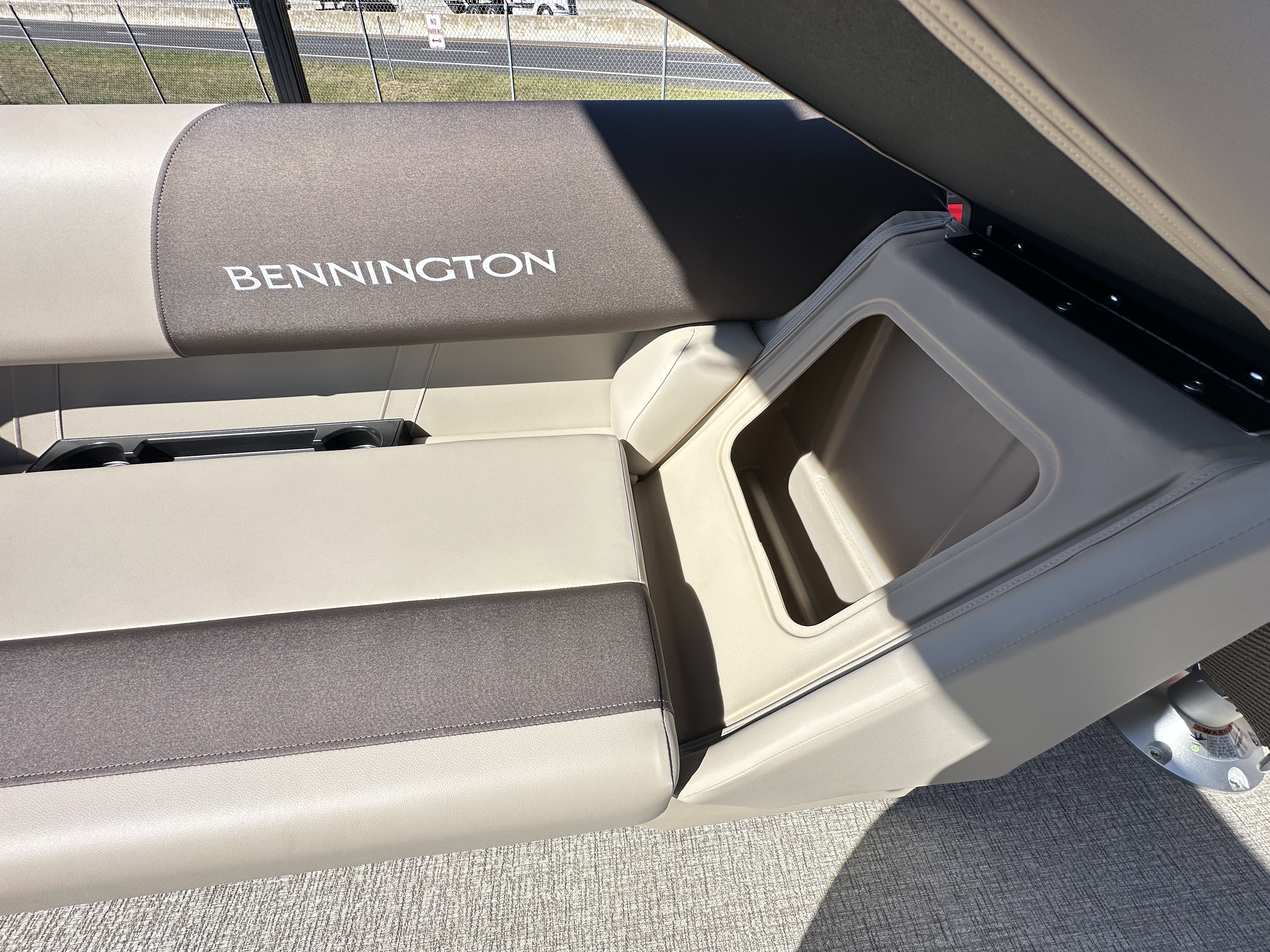 2026 Bennington 22SSR Image Thumbnail #20