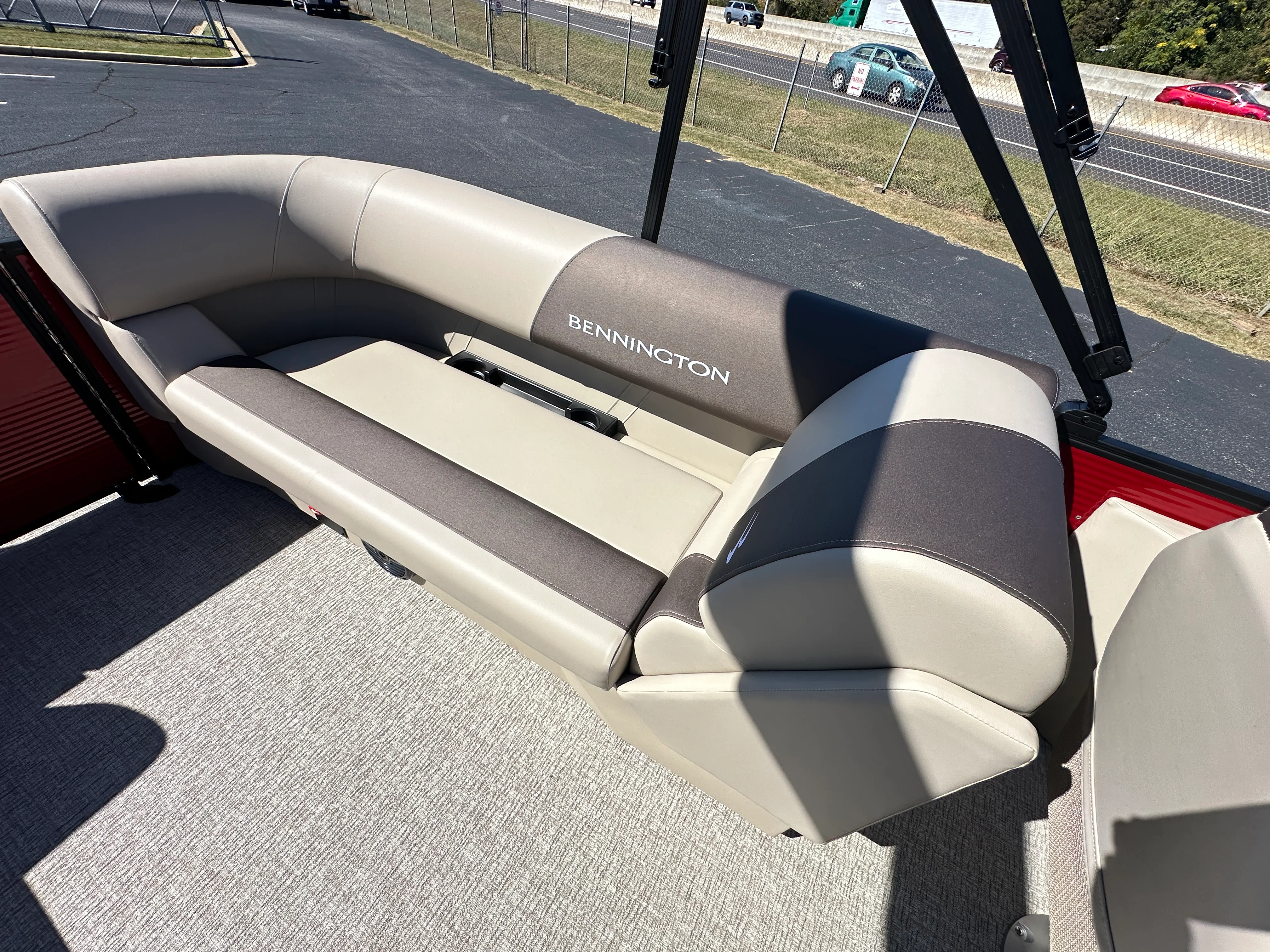 2026 Bennington 22SSR Image Thumbnail #16