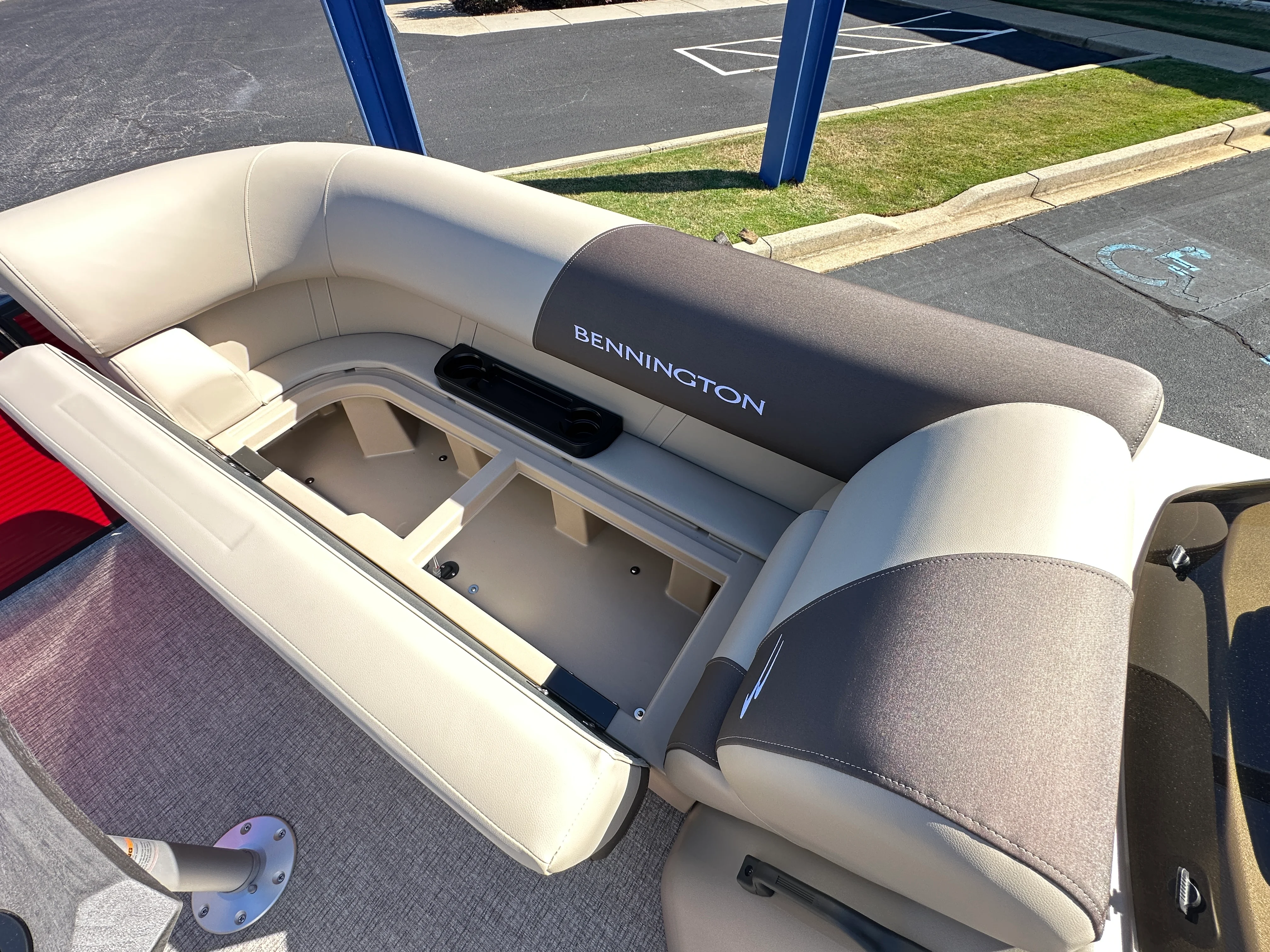 2026 Bennington 22SSR Image Thumbnail #8