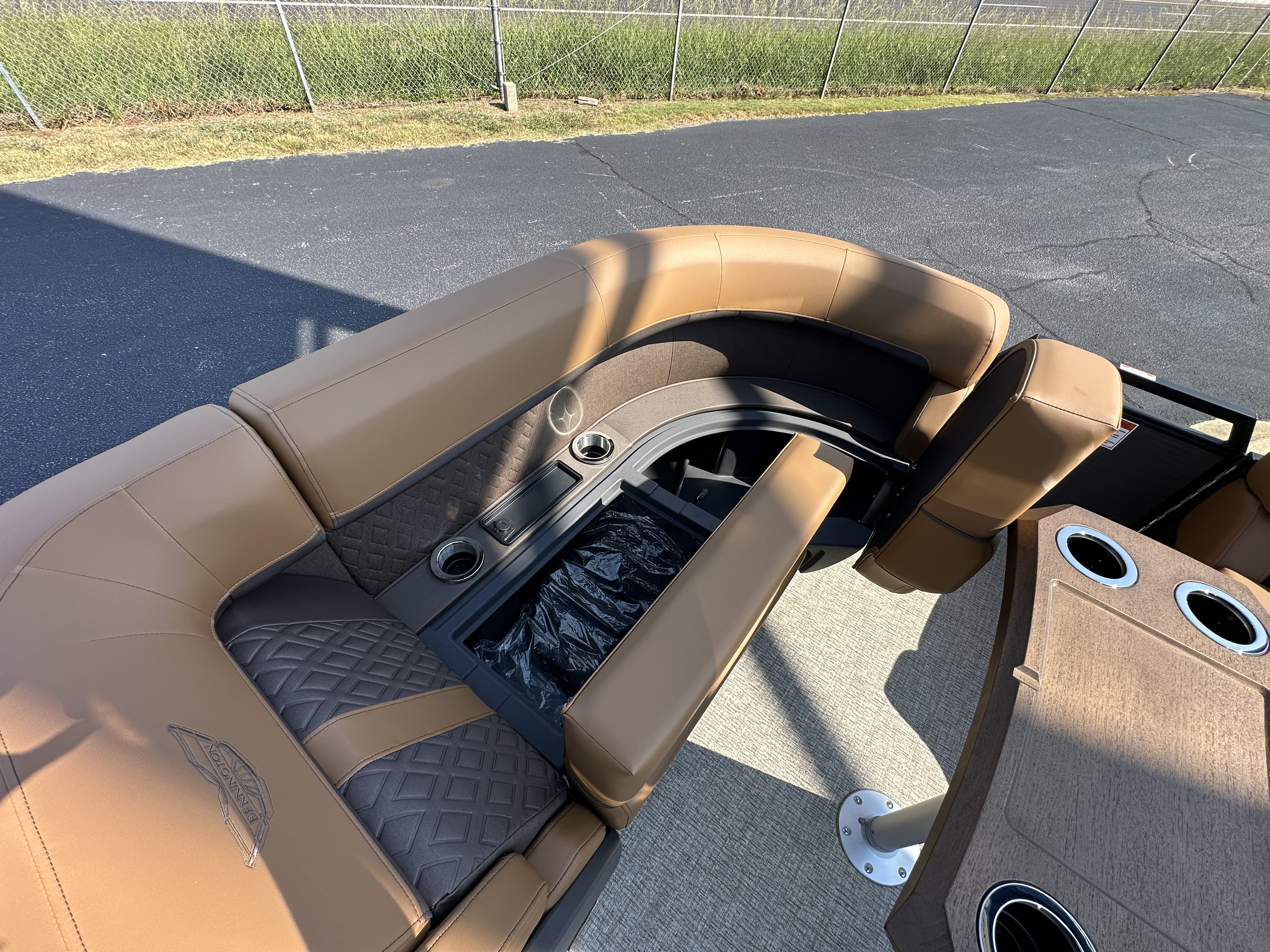 2026 Bennington 22MSB Image Thumbnail #17