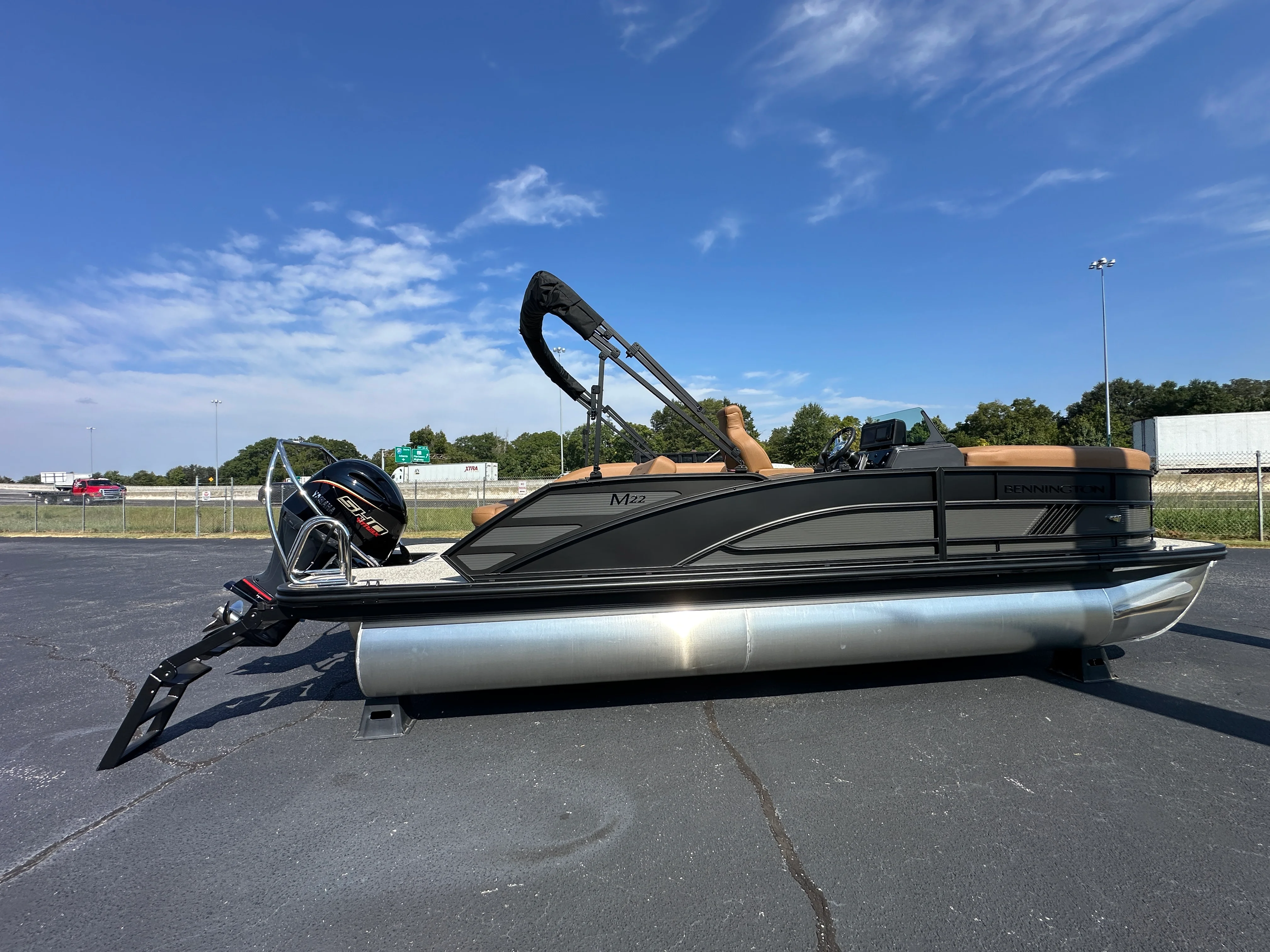 2026 Bennington 22MSB Image Thumbnail #4