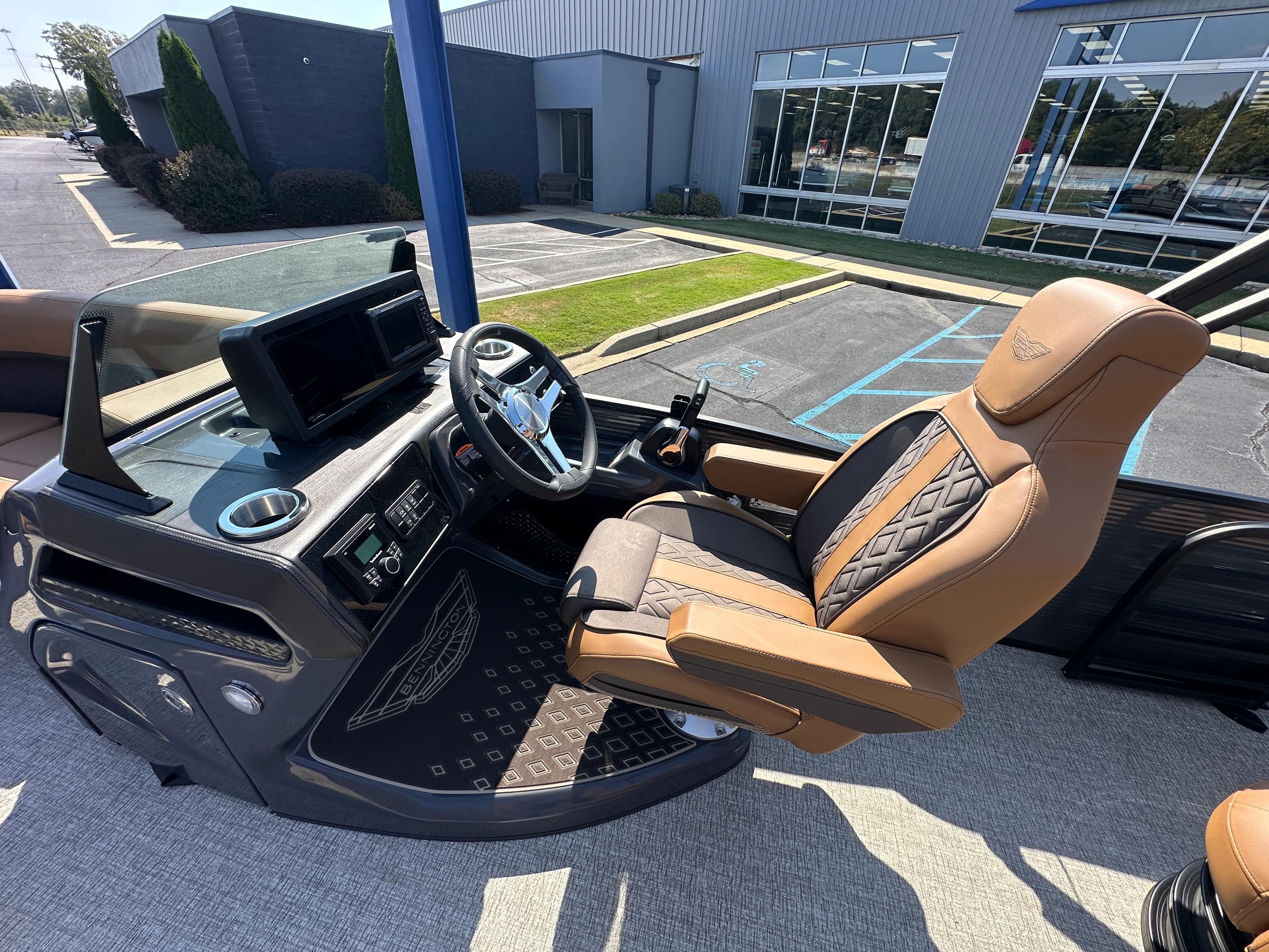 2026 Bennington 22MSB Image Thumbnail #5