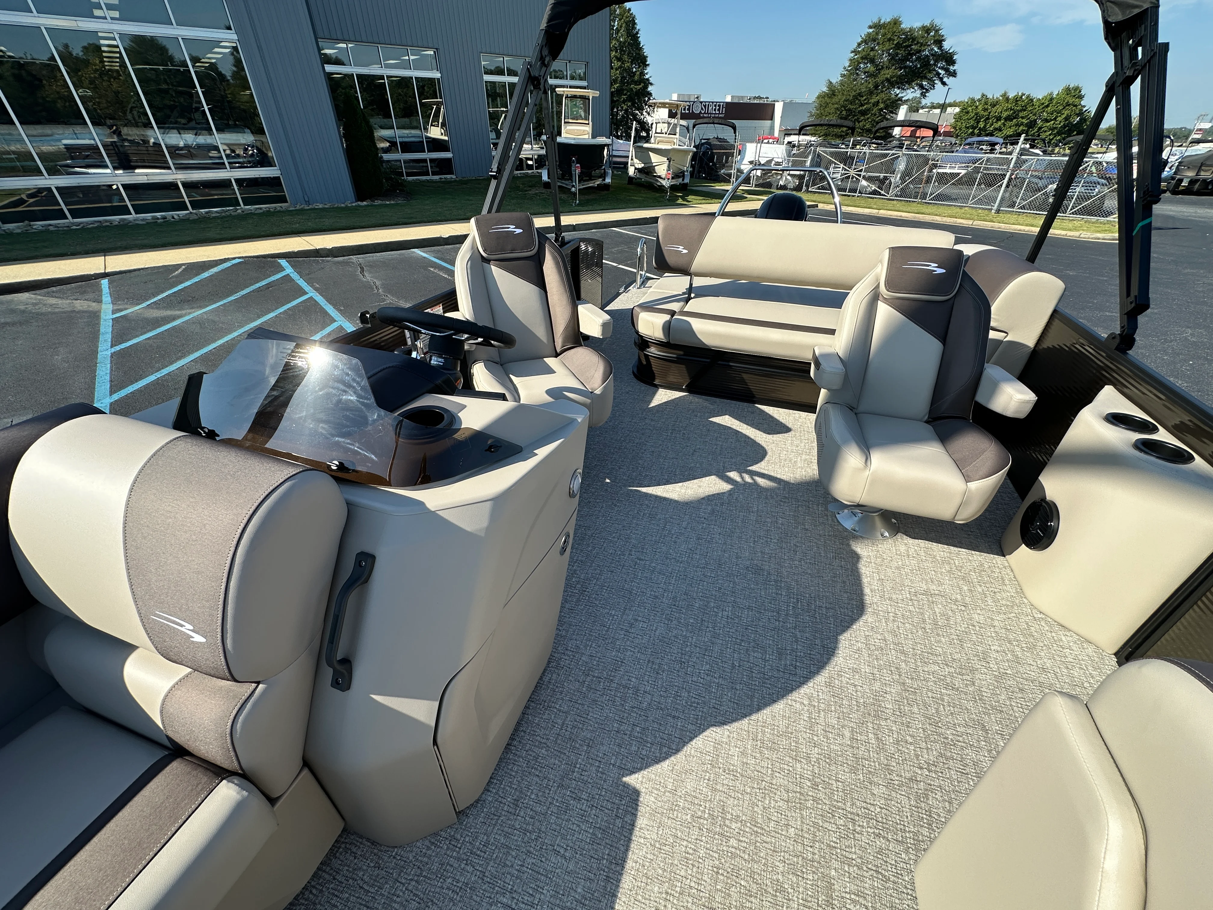 2026 Bennington 23SSB Image Thumbnail #8