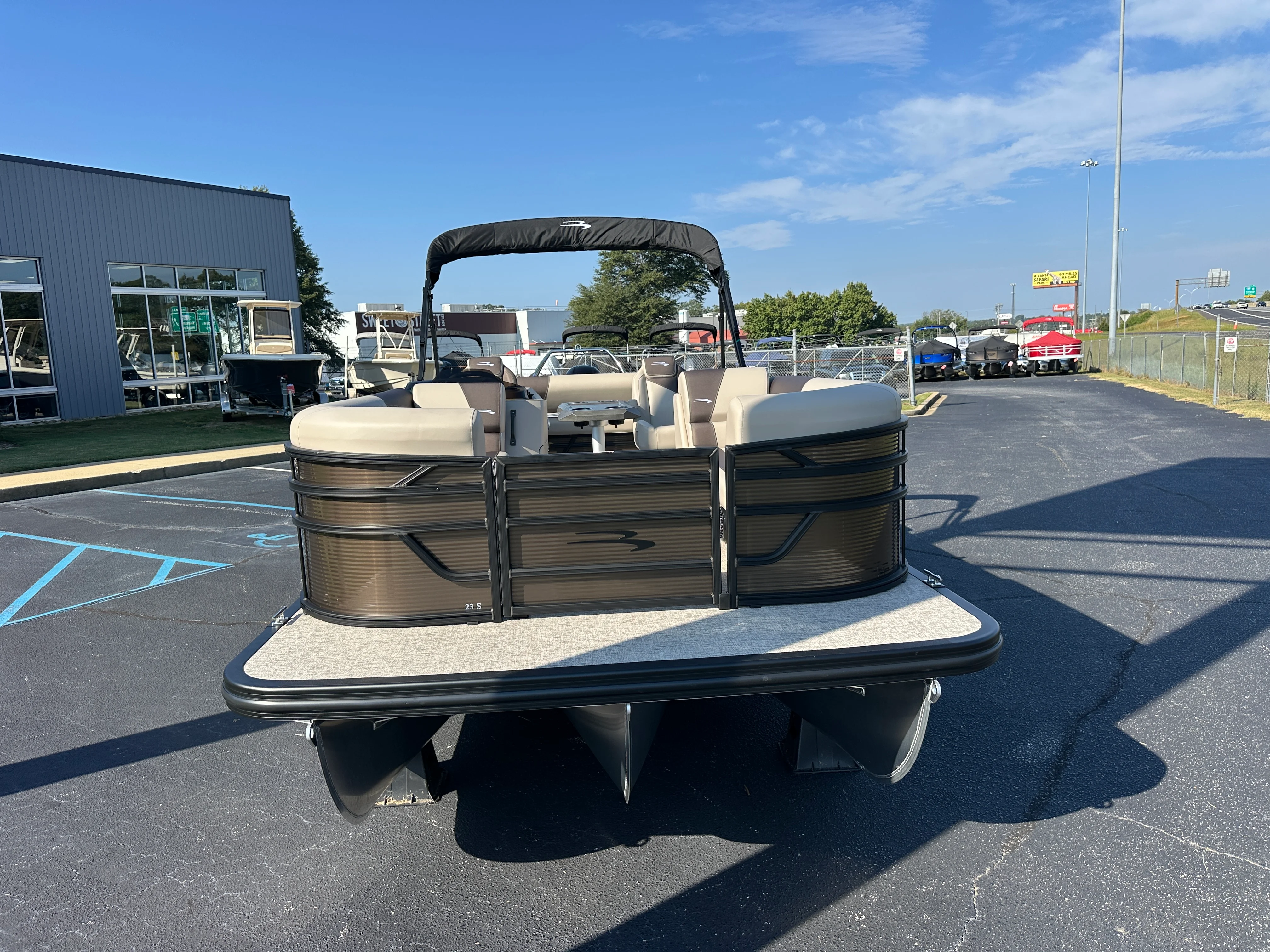 2026 Bennington 23SSB Image Thumbnail #1