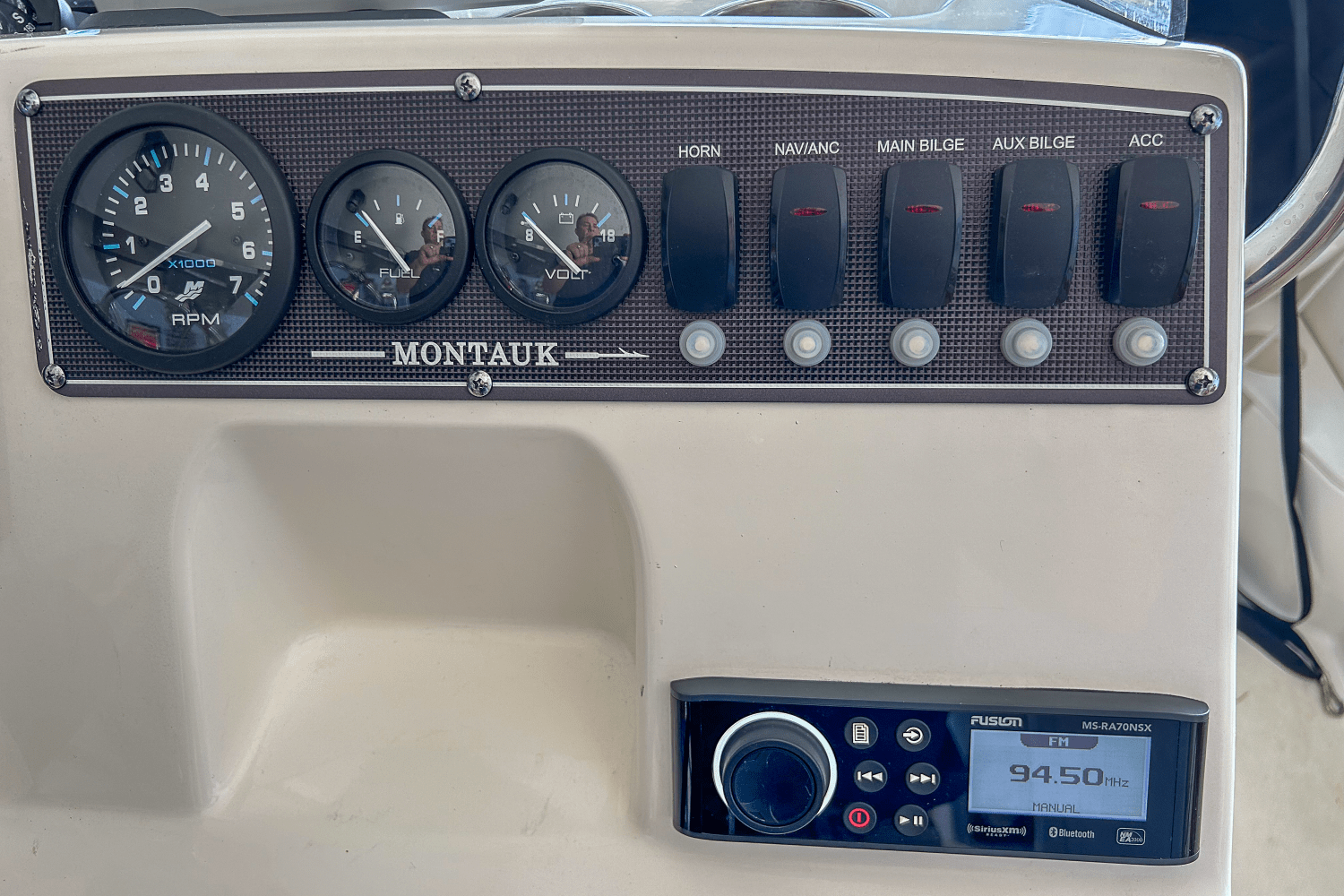 2021 Boston Whaler 170 MONTAUK Image Thumbnail #7