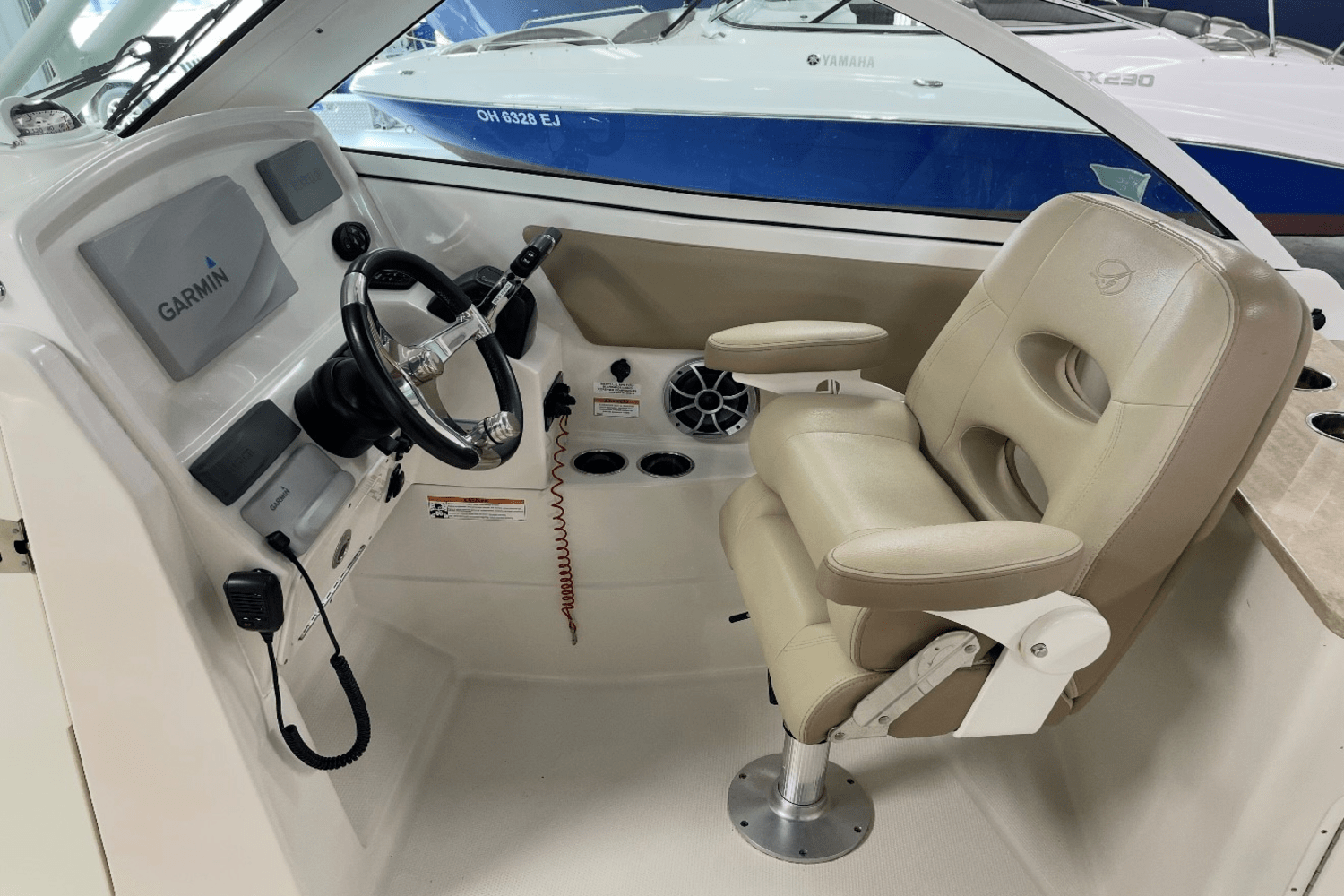 2019 Sailfish 275 DC Image Thumbnail #4