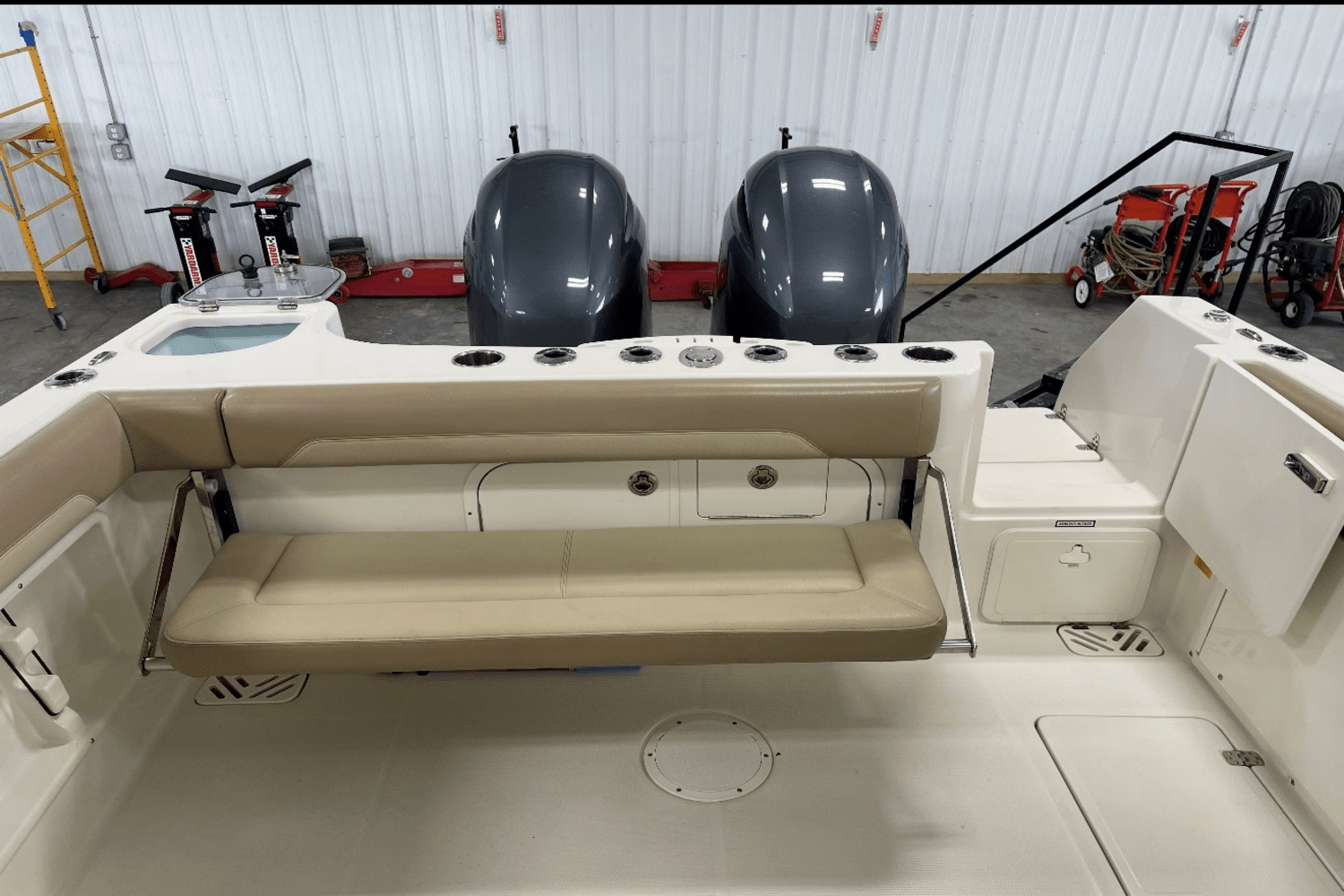 2019 Sailfish 275 DC Image Thumbnail #9