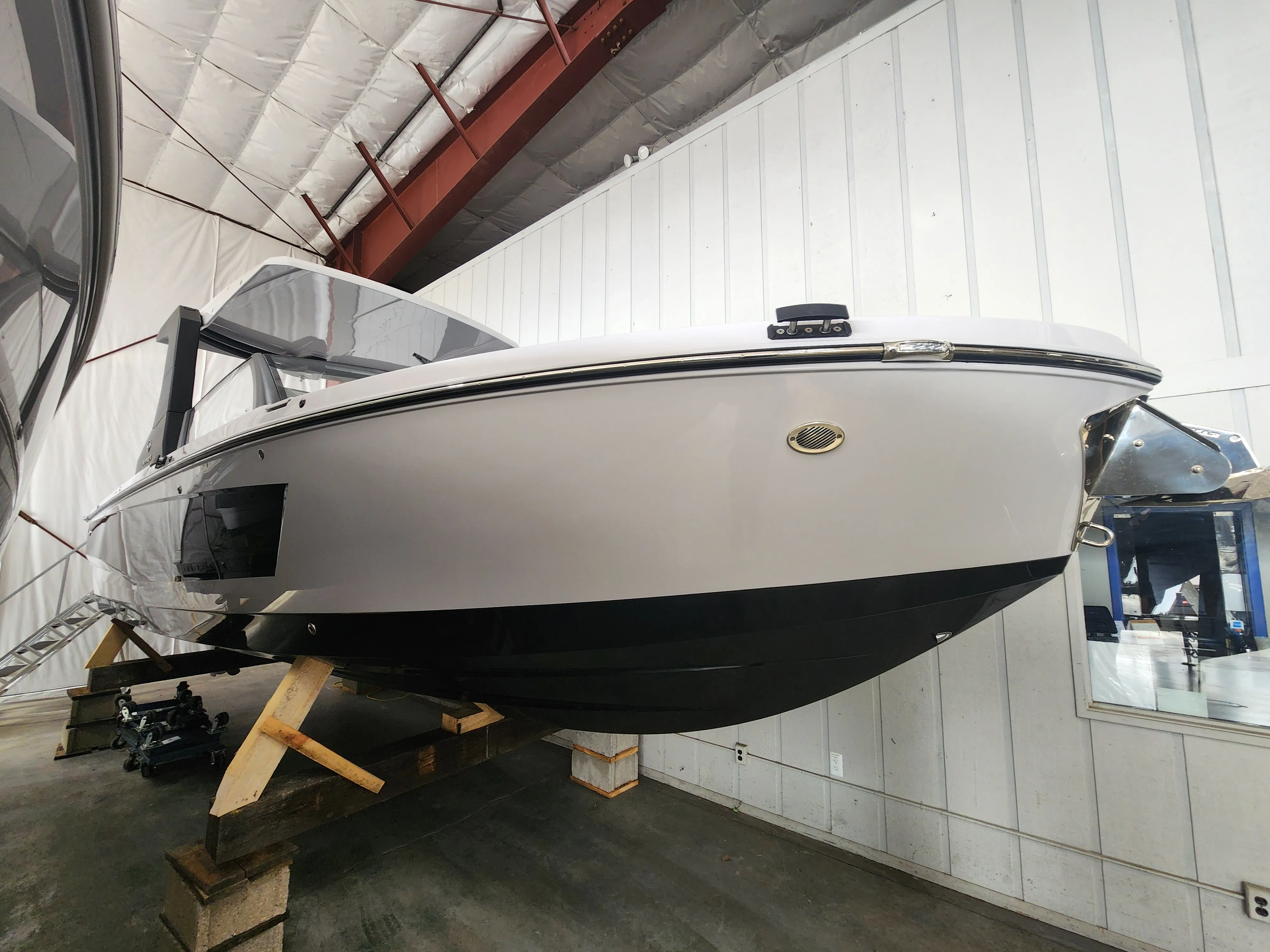 2024 Aviara AV28 Surf Image Thumbnail #2