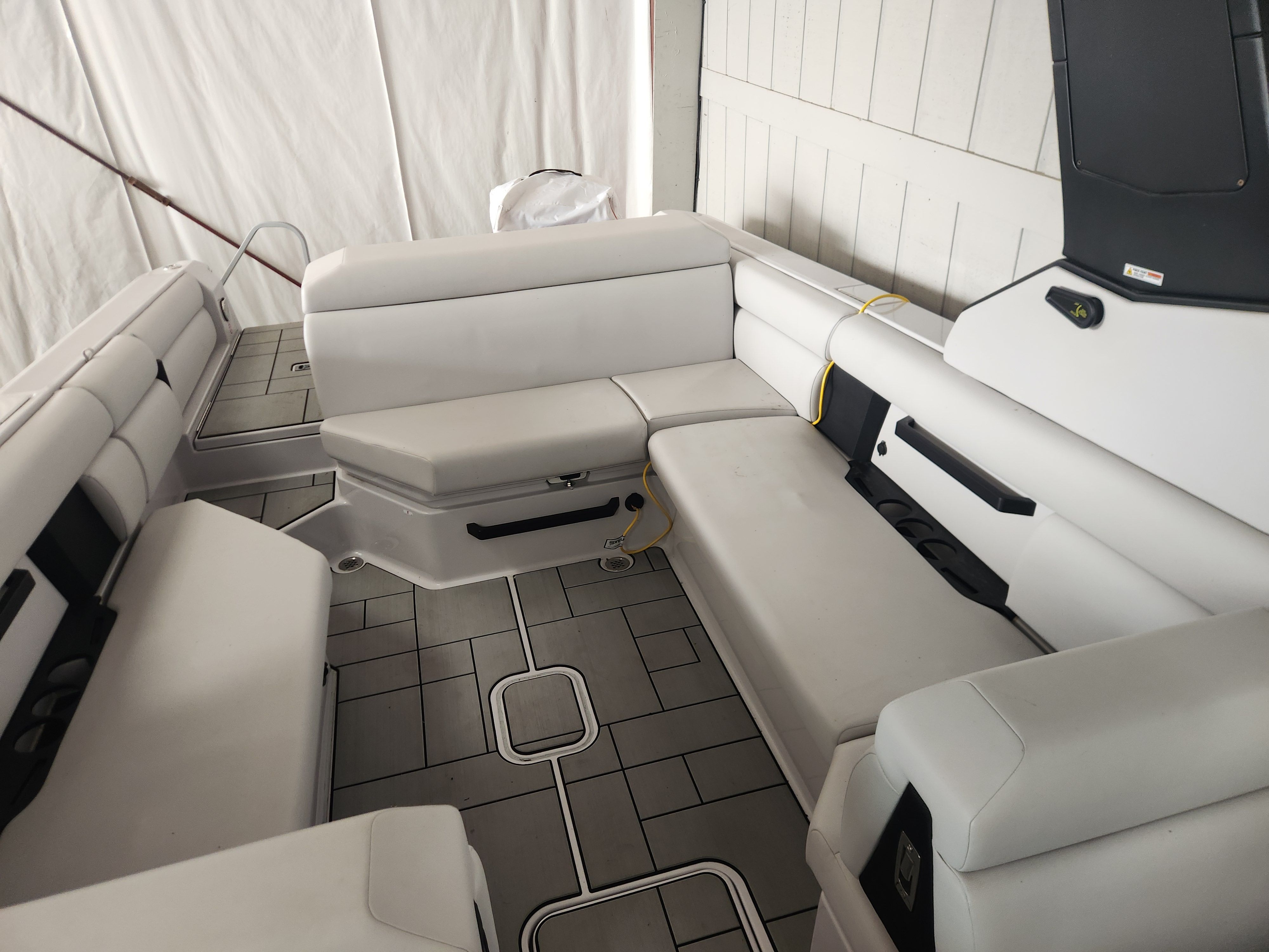 2024 Aviara AV28 Surf Image Thumbnail #12