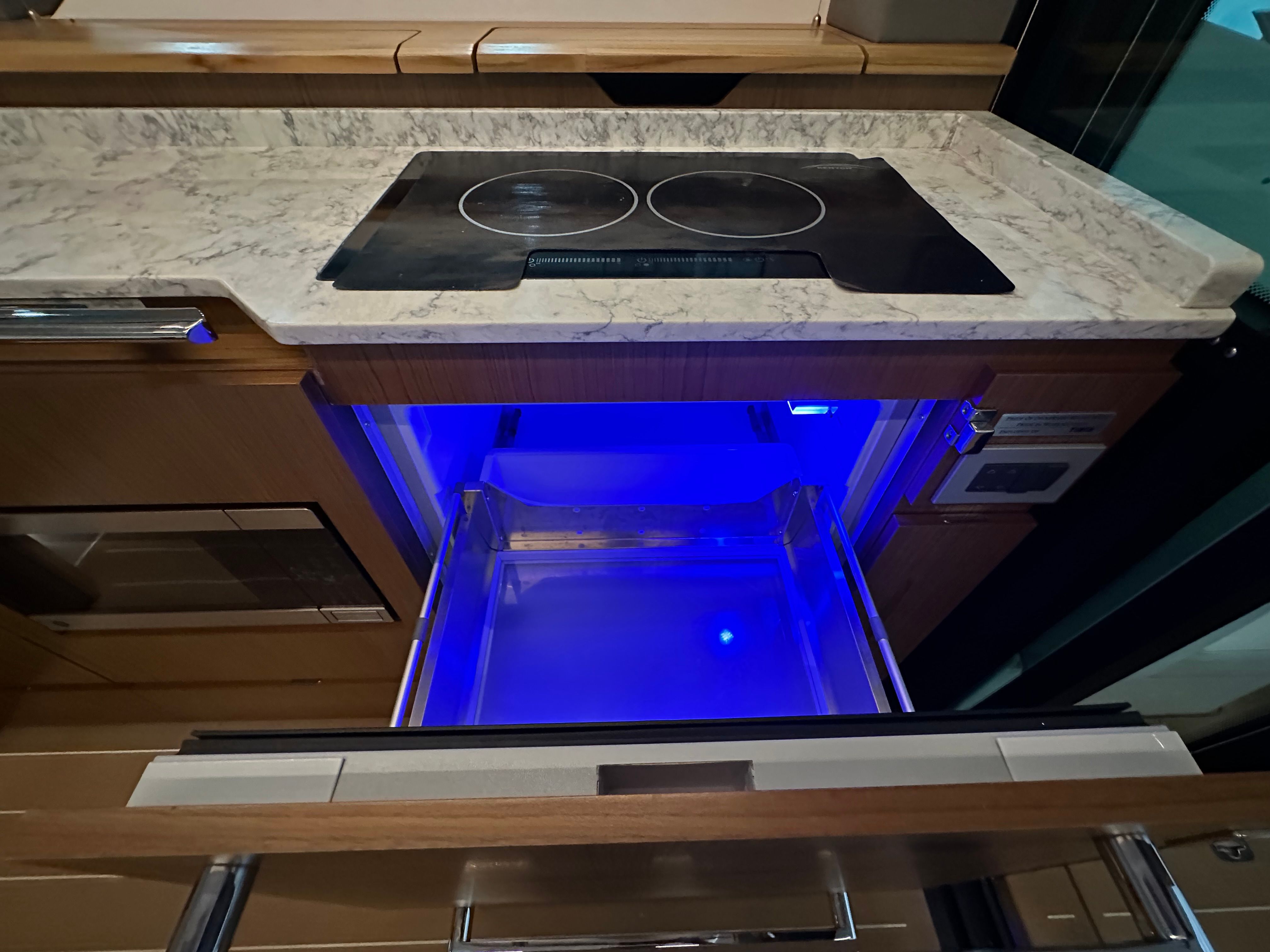 2025 Tiara Yachts EX54 Image Thumbnail #30