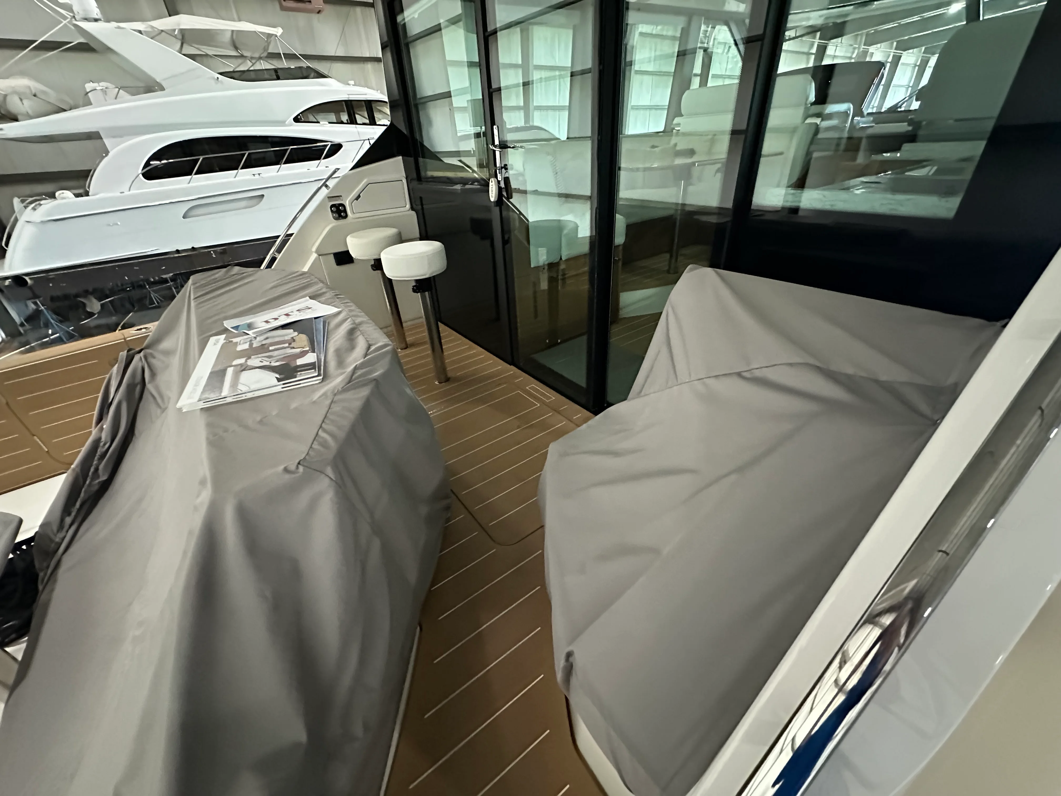 2025 Tiara Yachts EX54 Image Thumbnail #11
