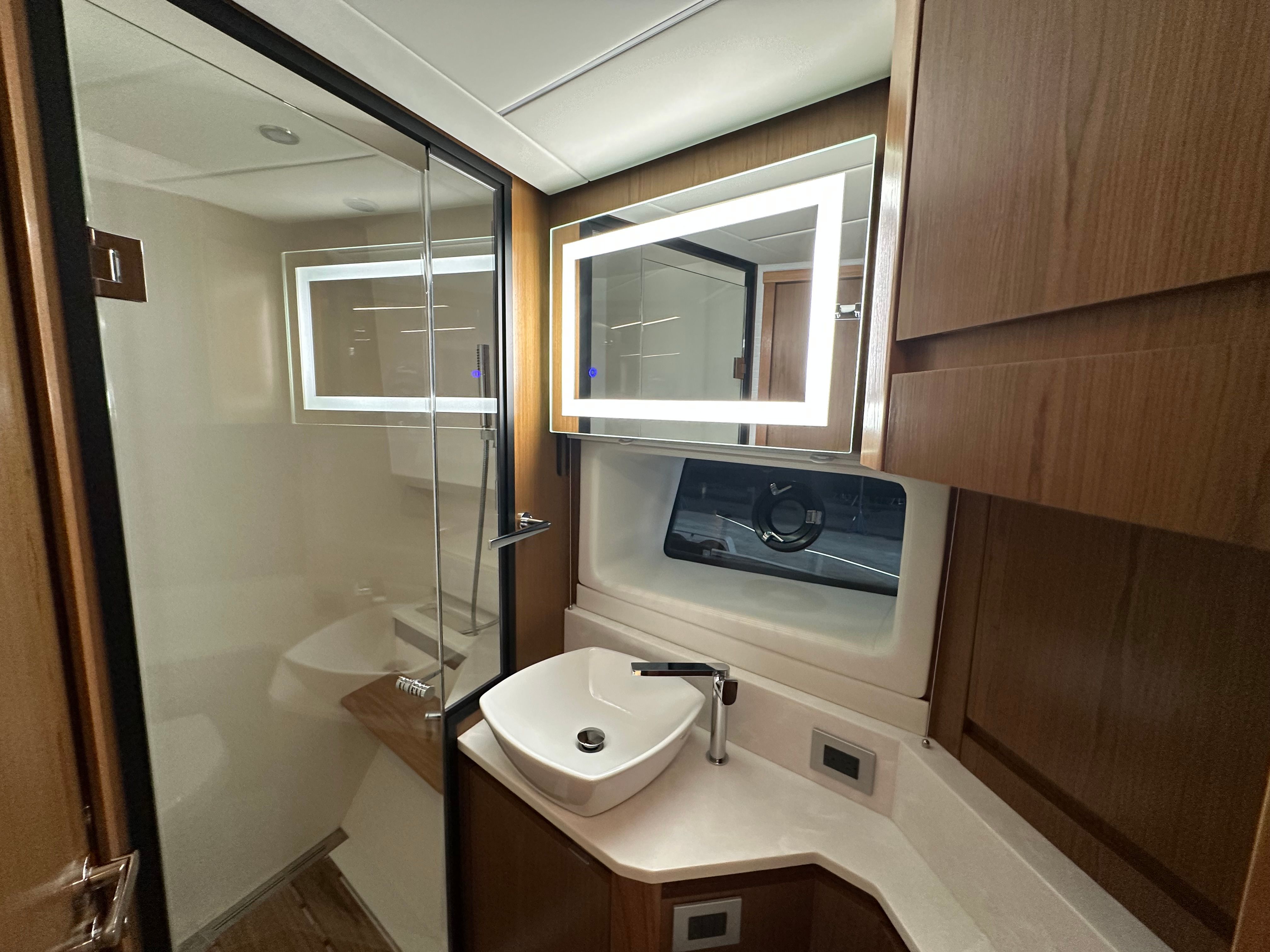 2025 Tiara Yachts EX54 Image Thumbnail #51