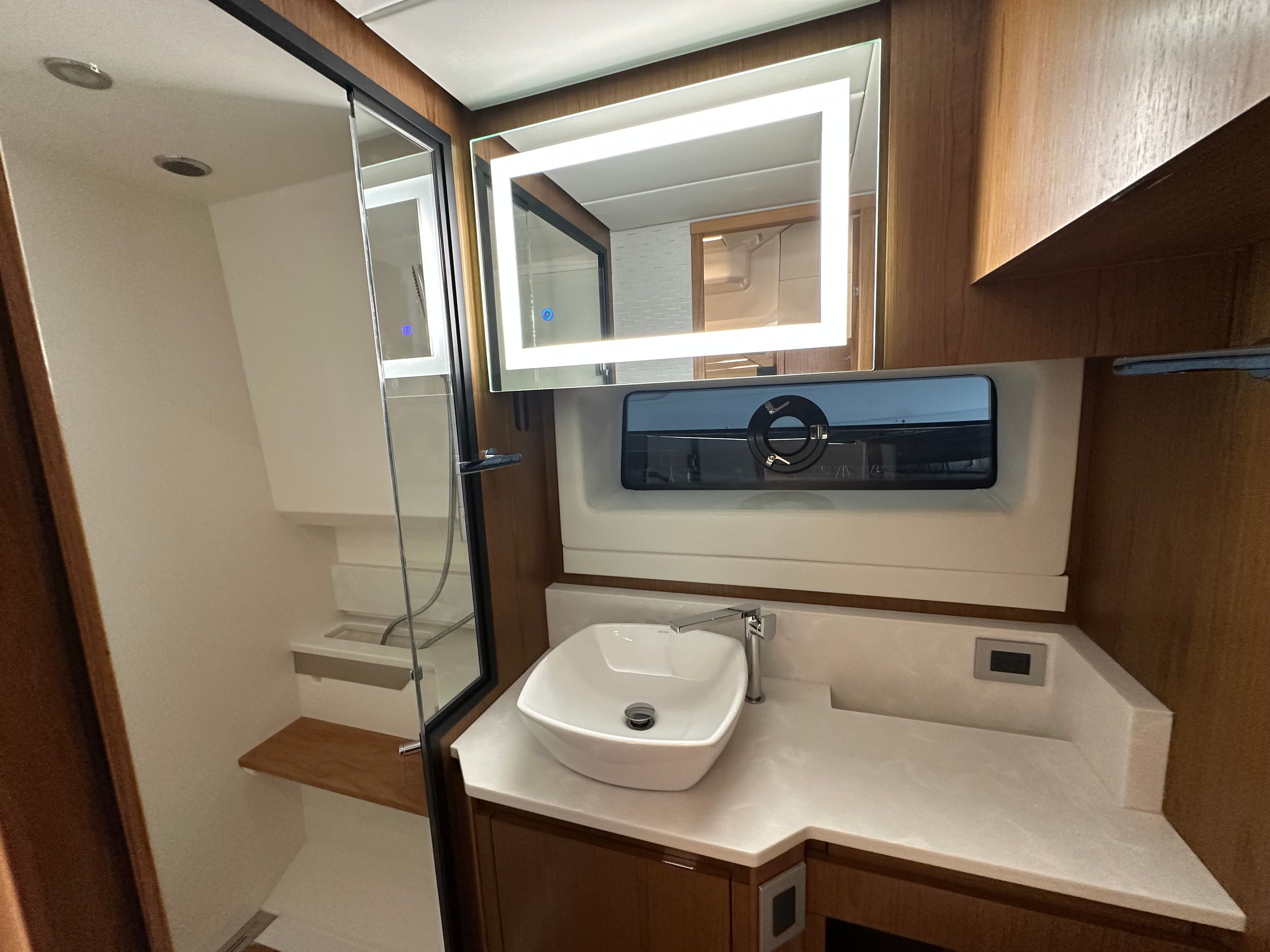 2025 Tiara Yachts EX54 Image Thumbnail #58