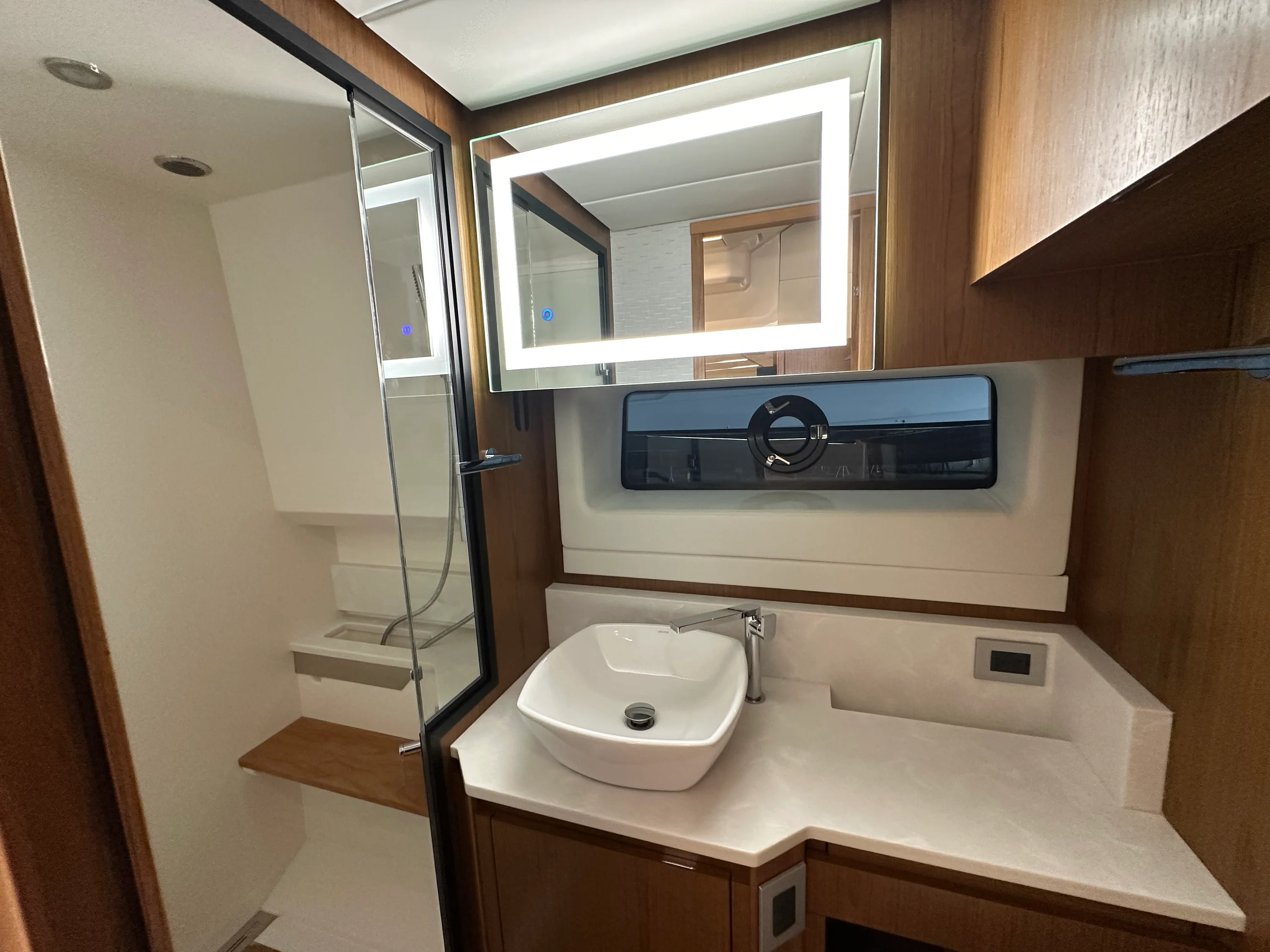 2025 Tiara Yachts EX54 Image Thumbnail #58