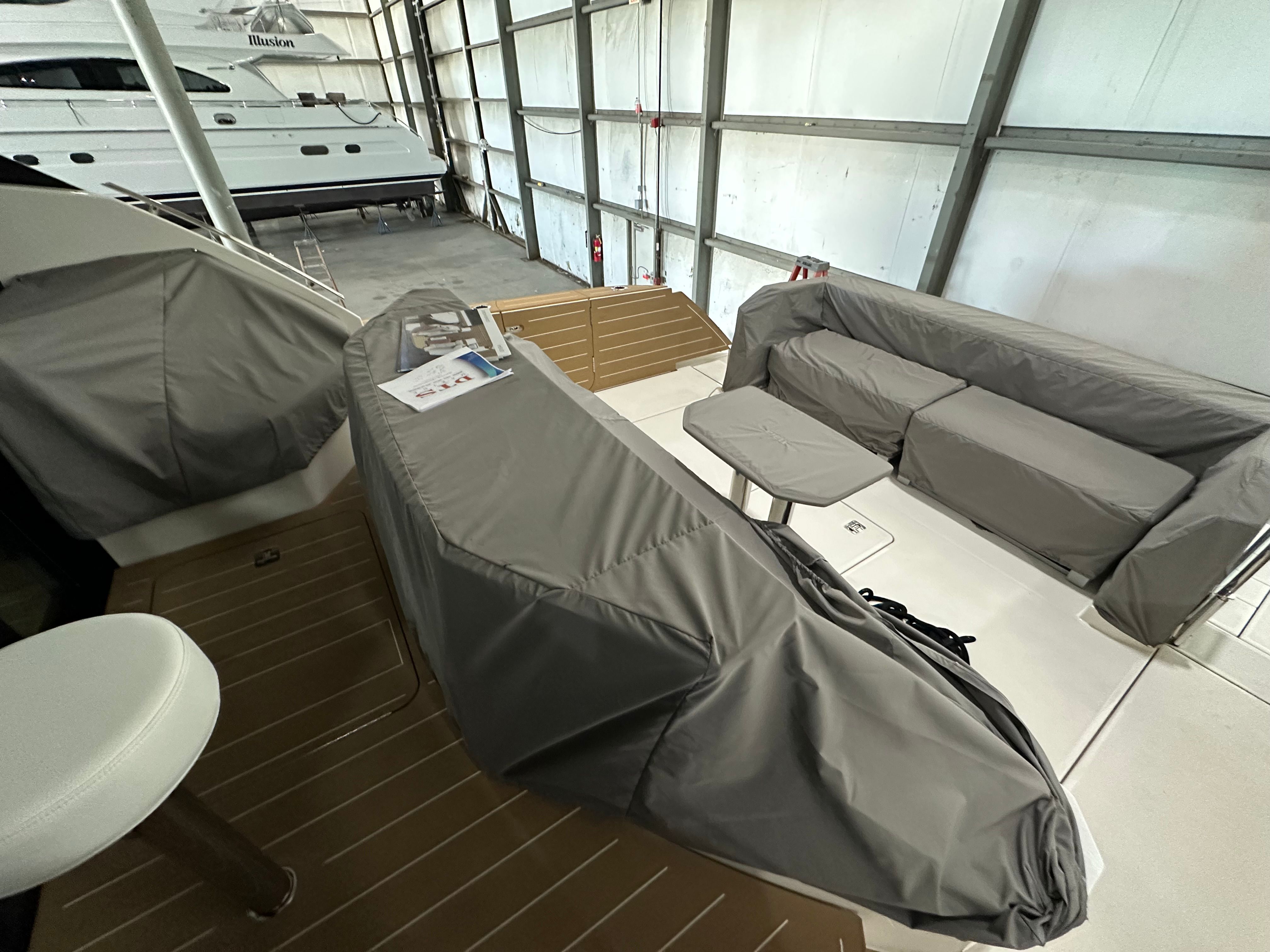 2025 Tiara Yachts EX54 Image Thumbnail #12