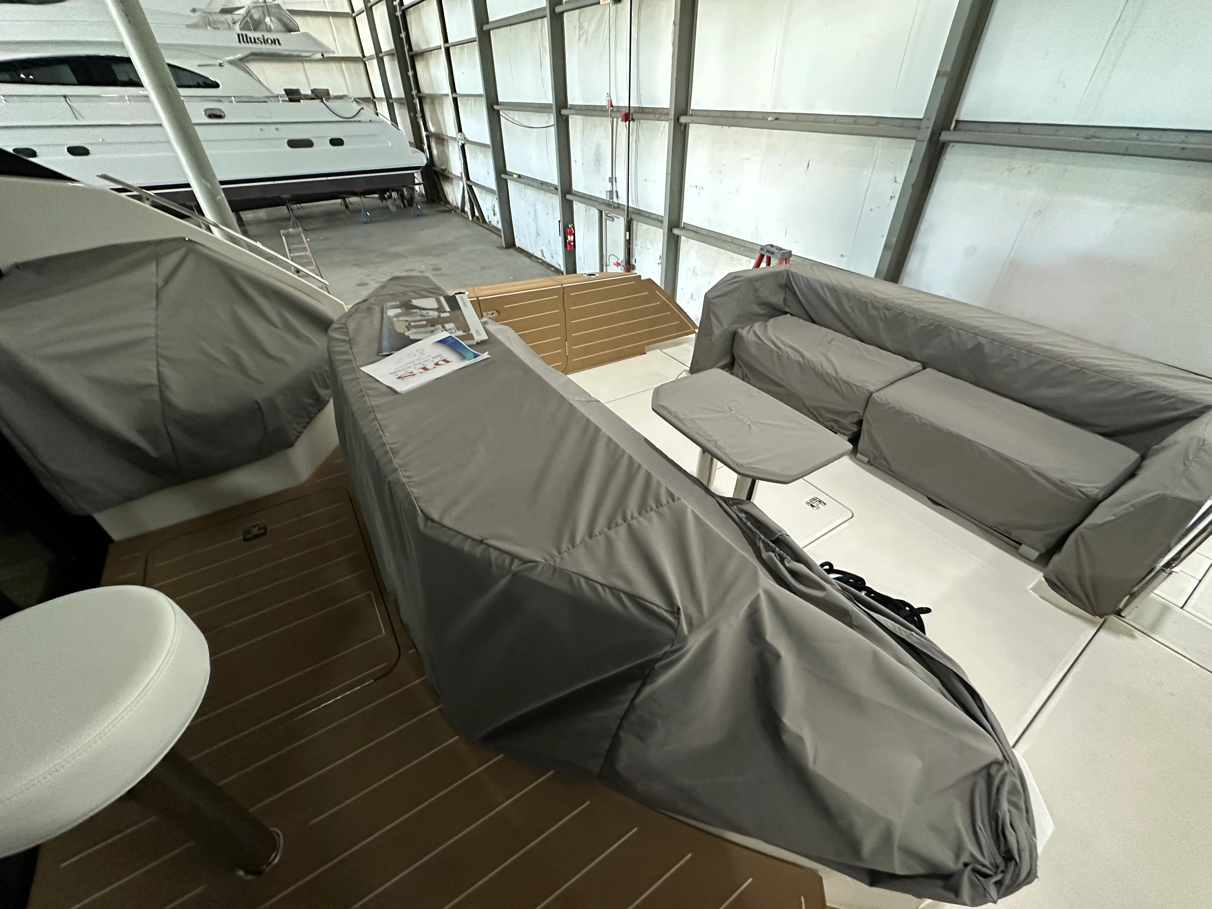 2025 Tiara Yachts EX54 Image Thumbnail #12