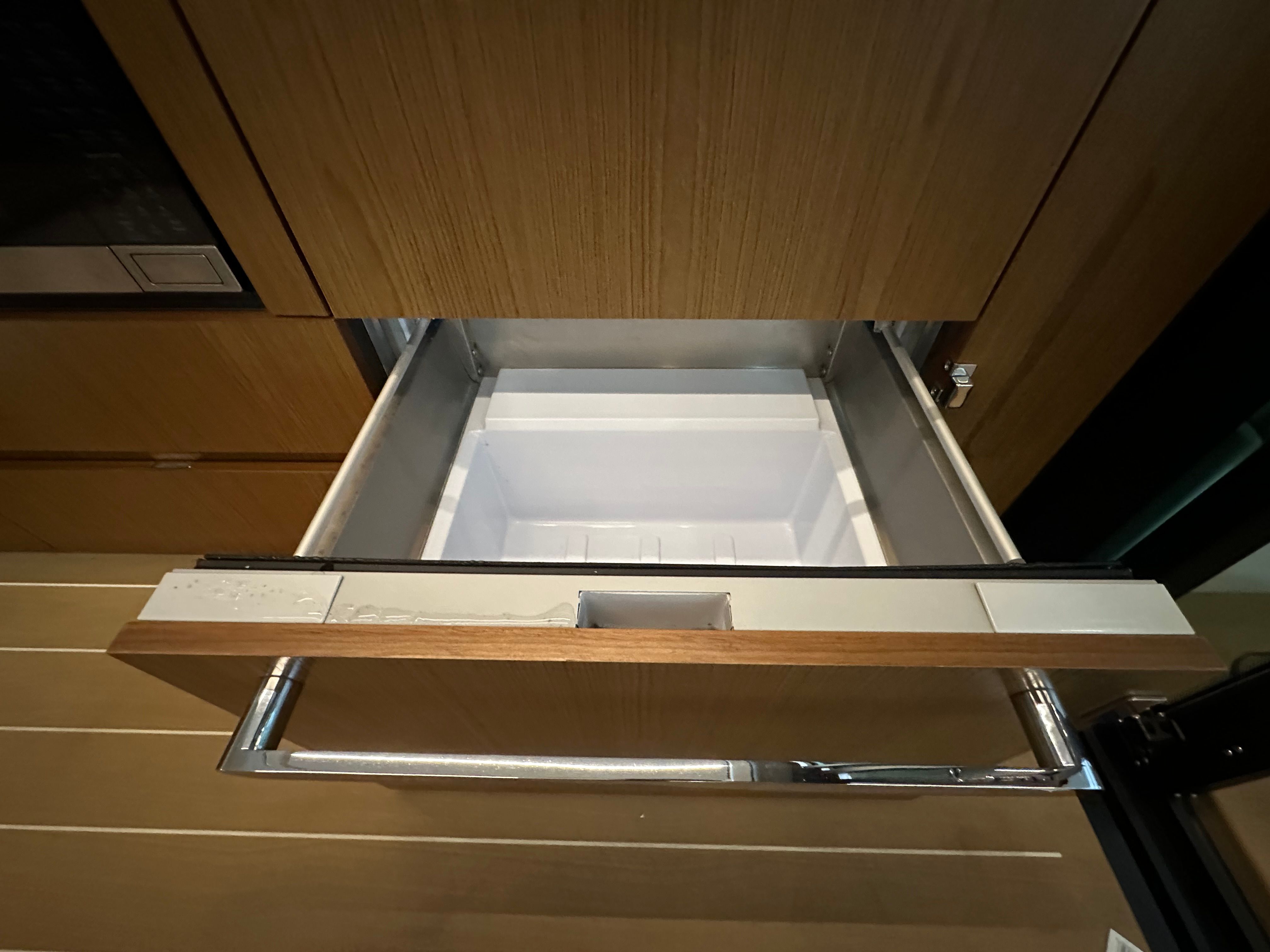 2025 Tiara Yachts EX54 Image Thumbnail #31