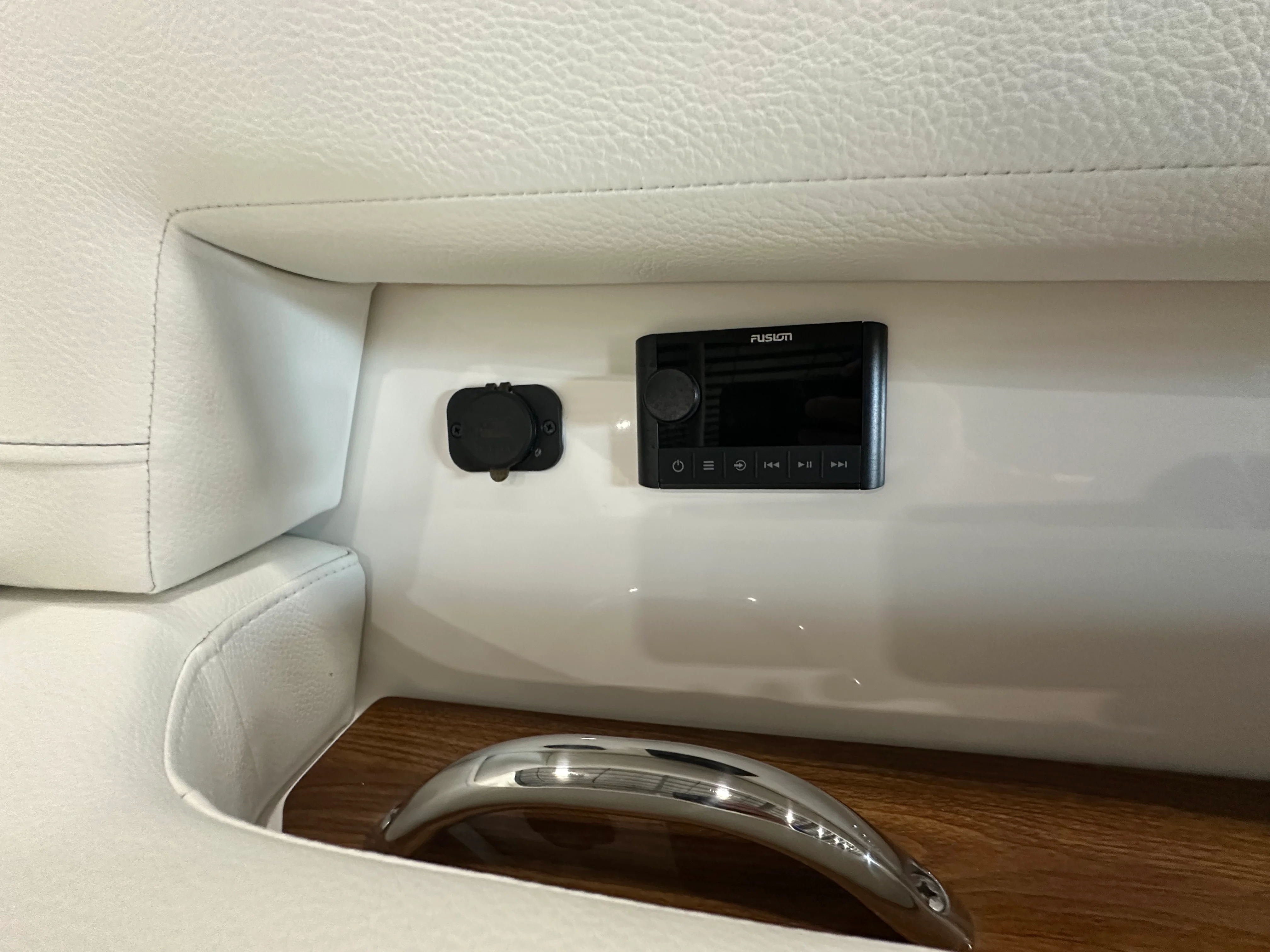 2025 Tiara Yachts EX54 Image Thumbnail #65