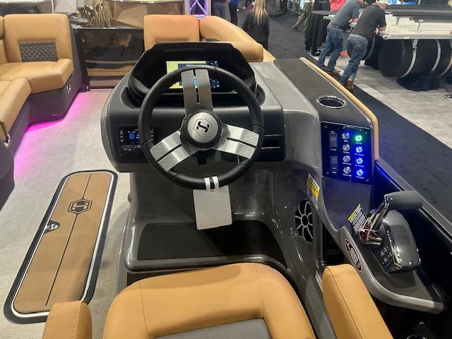 2026 Harris Sunliner 250 Image Thumbnail #3