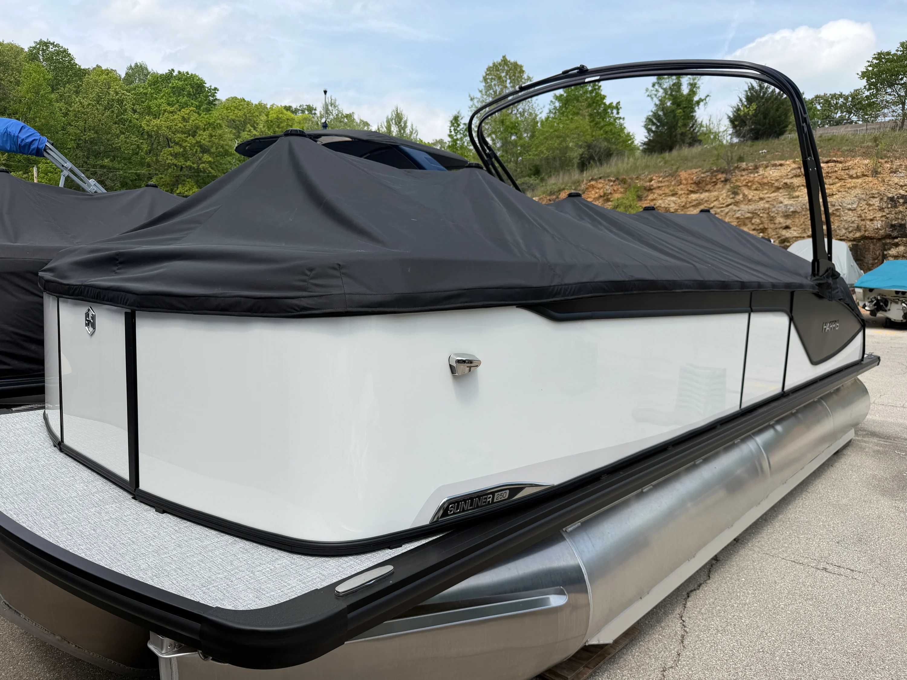 2026 Harris SUNLINER 250 Image Thumbnail #39