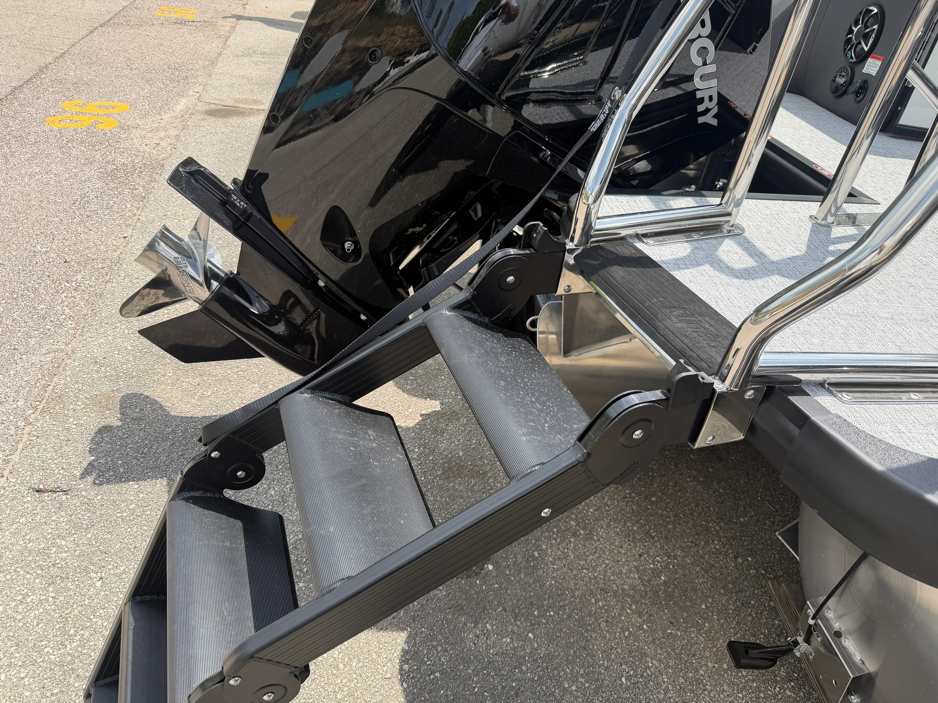 2026 Harris SUNLINER 250 Image Thumbnail #9