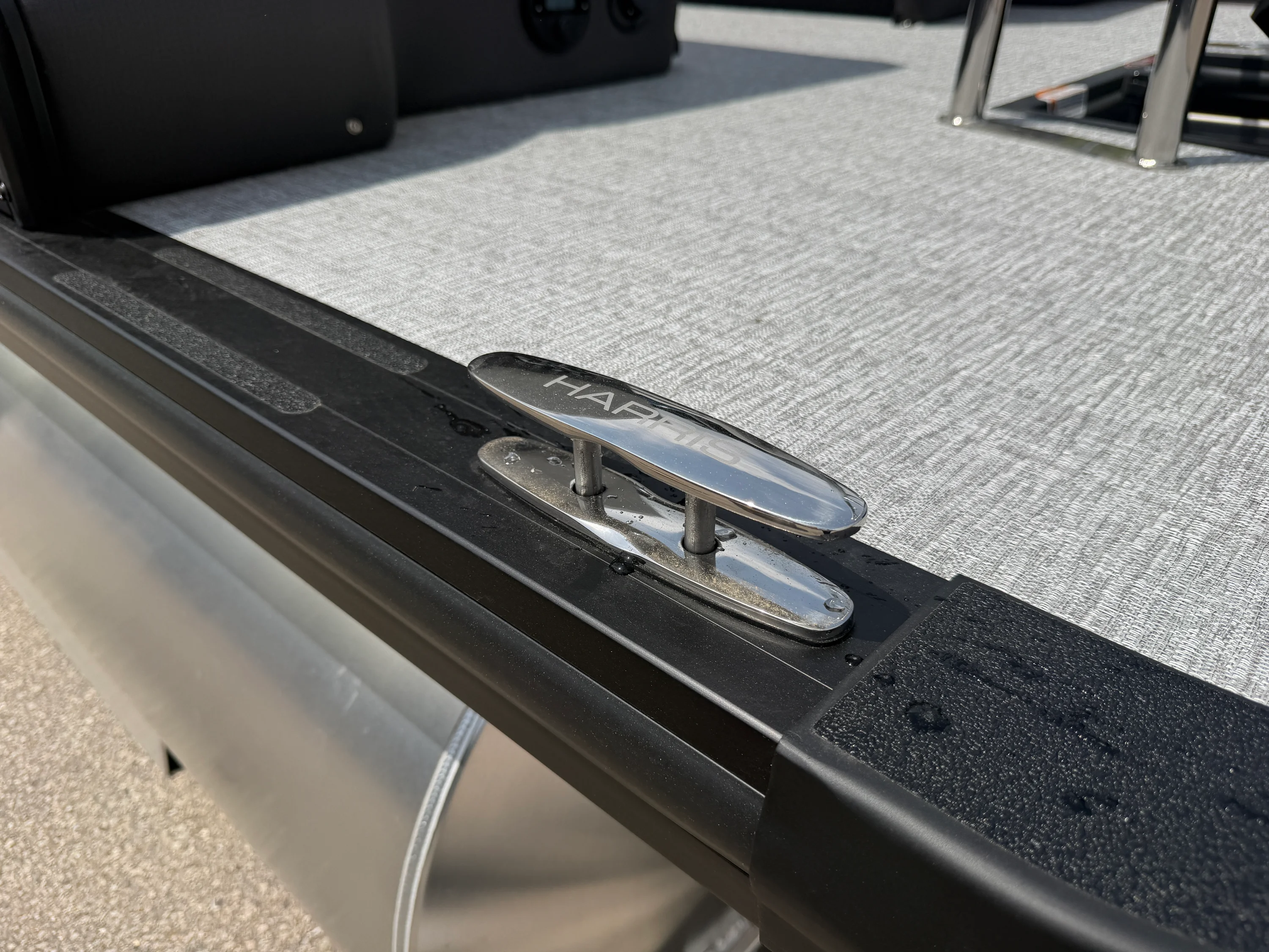 2026 Harris SUNLINER 250 Image Thumbnail #12