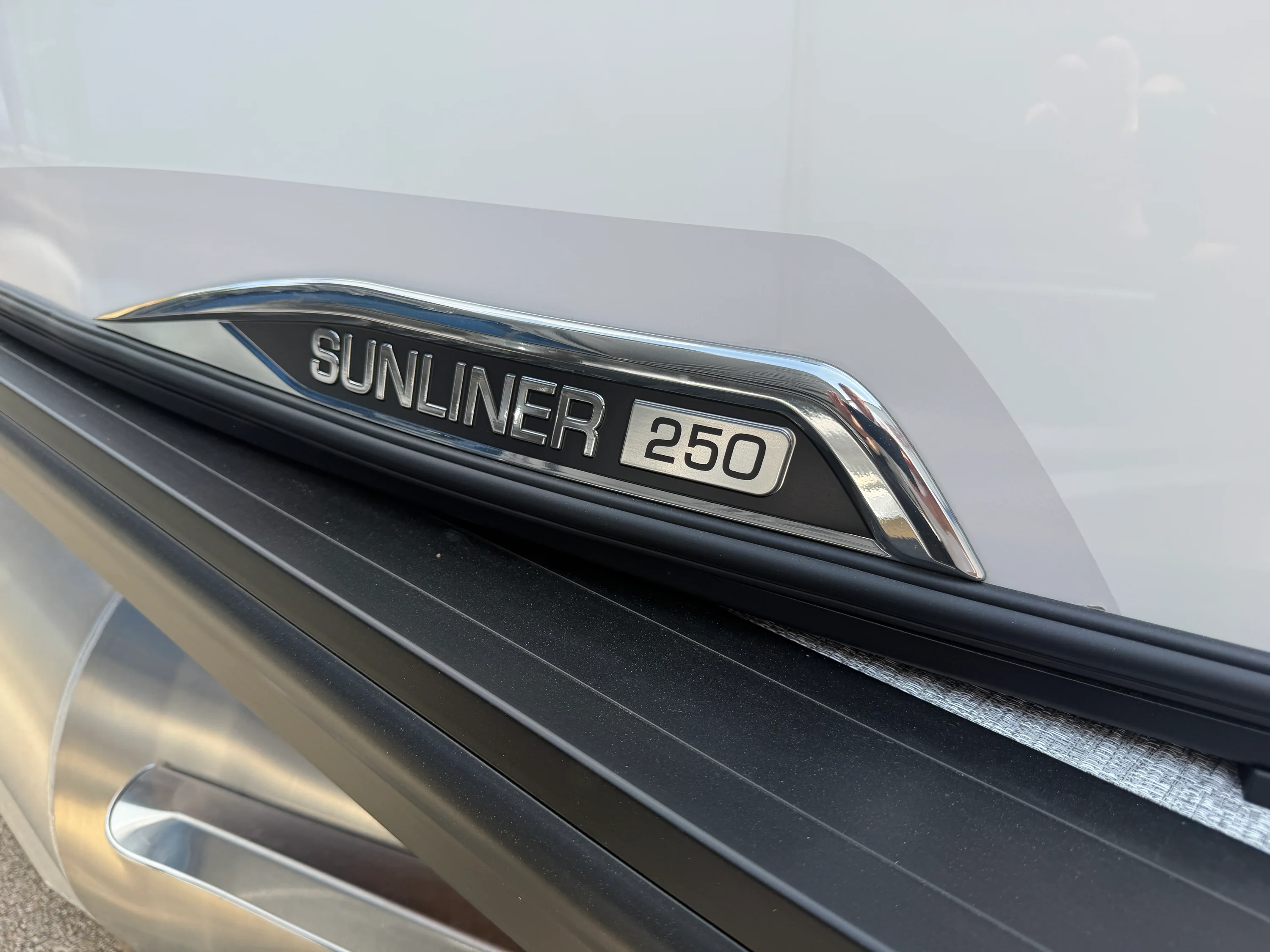 2026 Harris SUNLINER 250 Image Thumbnail #6