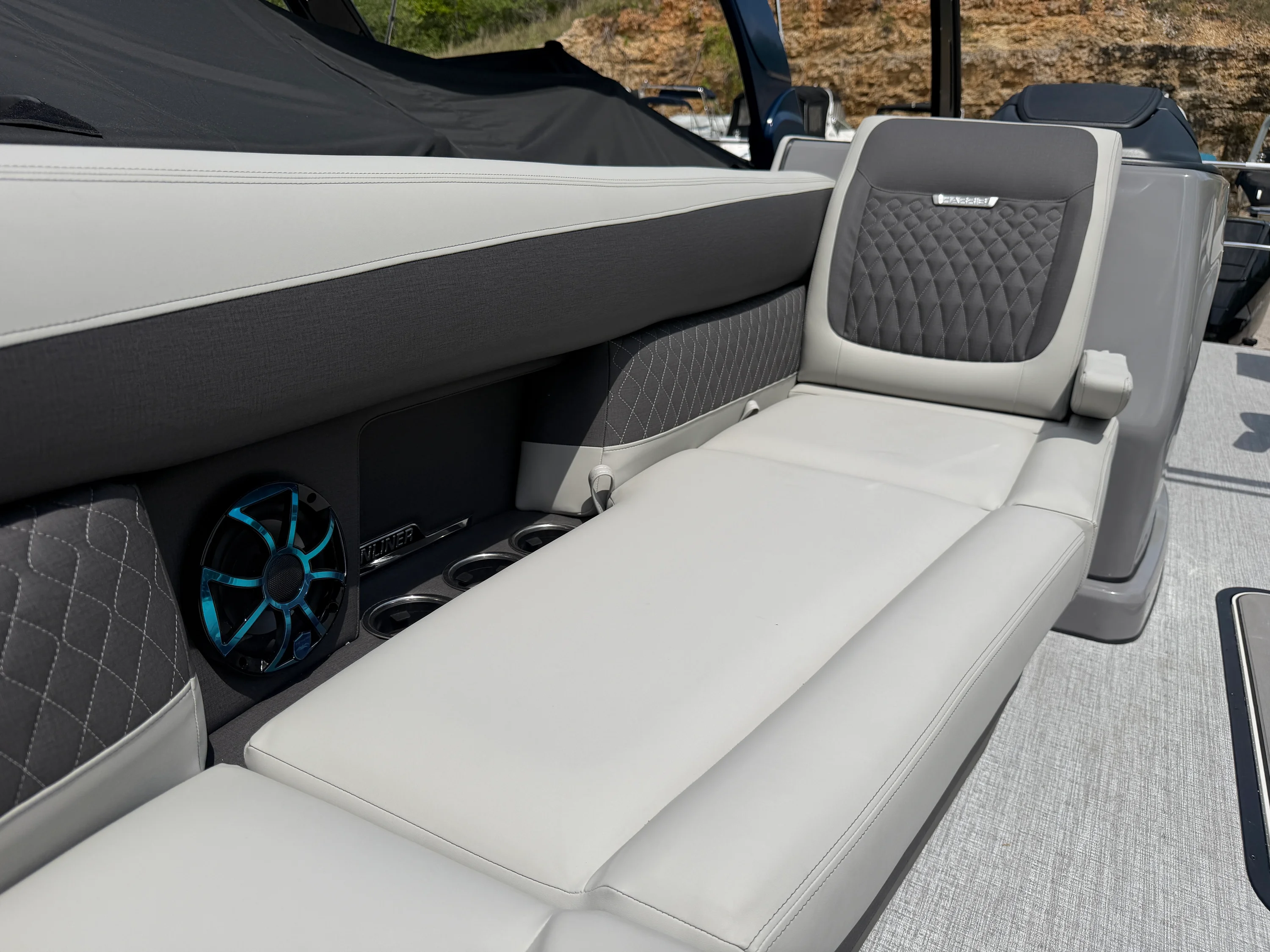 2026 Harris SUNLINER 250 Image Thumbnail #37