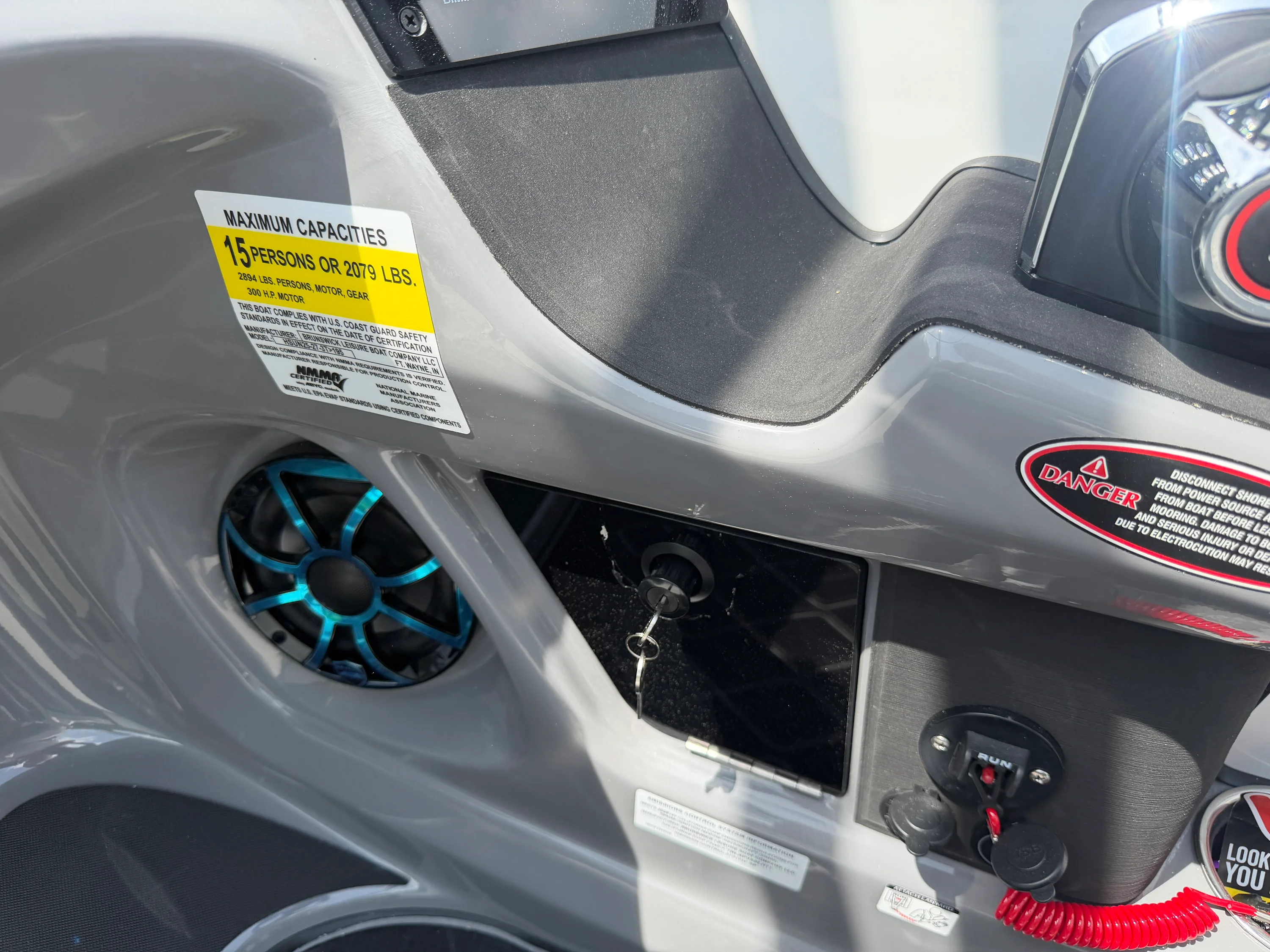 2026 Harris SUNLINER 250 Image Thumbnail #28