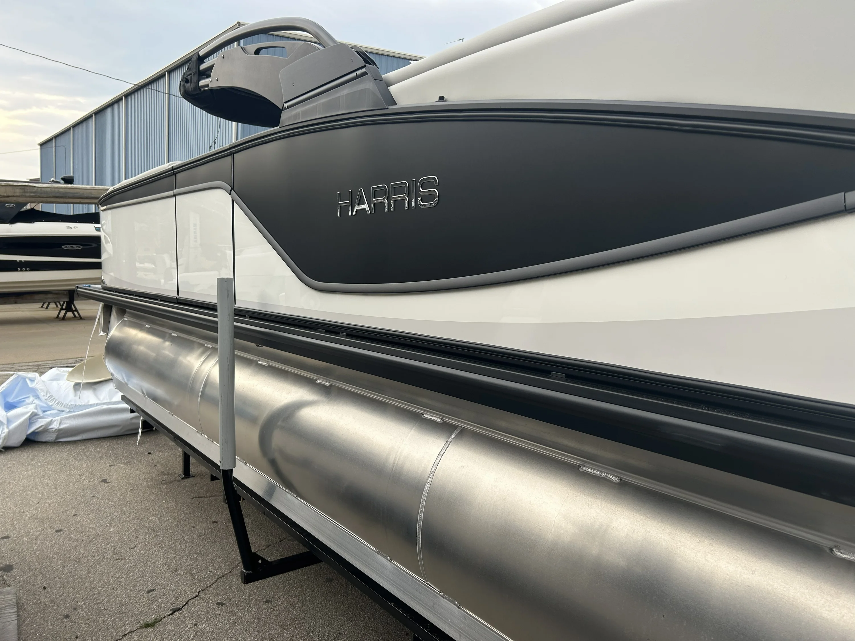 2026 Harris Sunliner 250 Image Thumbnail #1