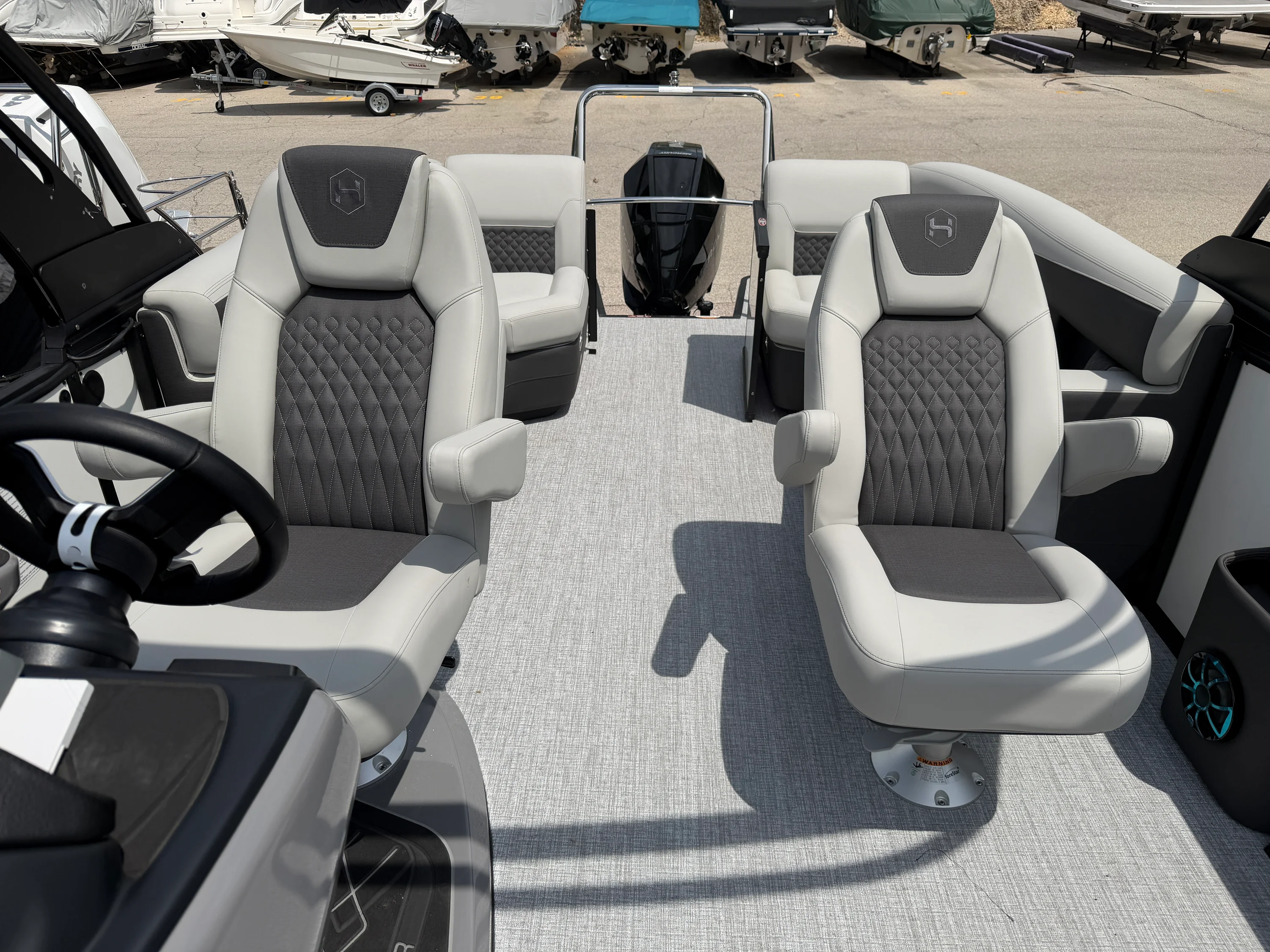 2026 Harris SUNLINER 250 Image Thumbnail #19