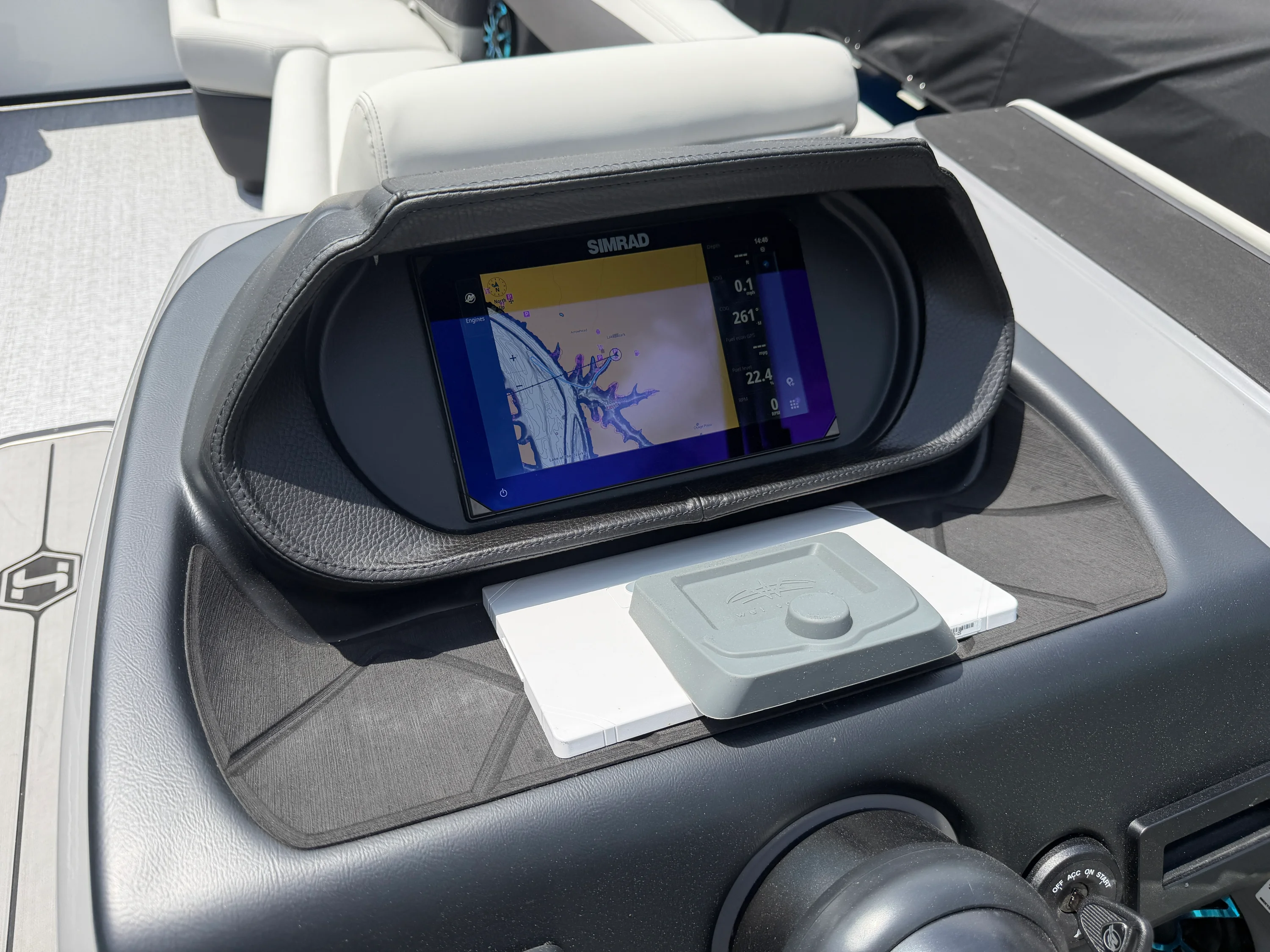 2026 Harris SUNLINER 250 Image Thumbnail #25